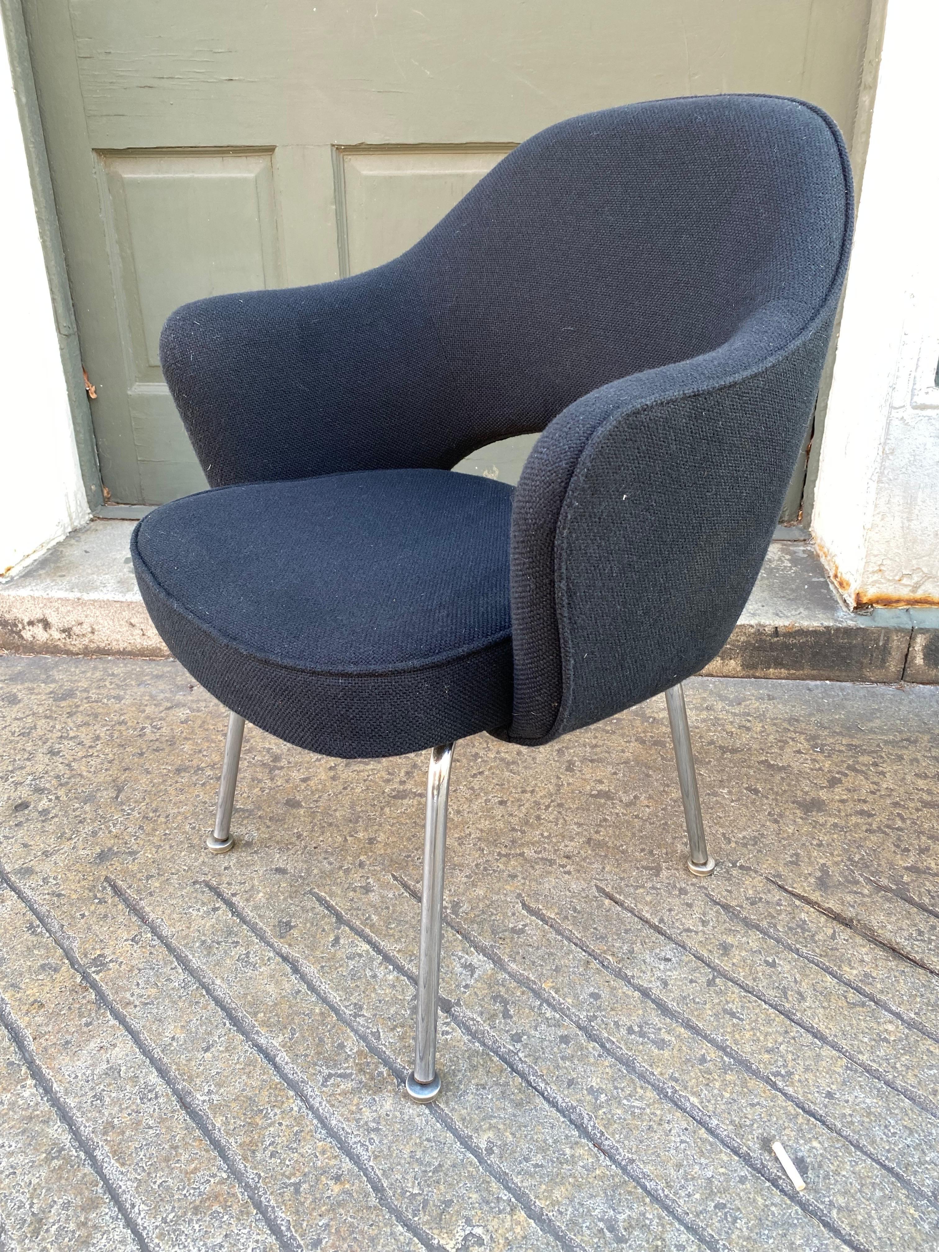 Mid-Century Modern Saarinen for Knoll Set of 4 Executive Armchairs