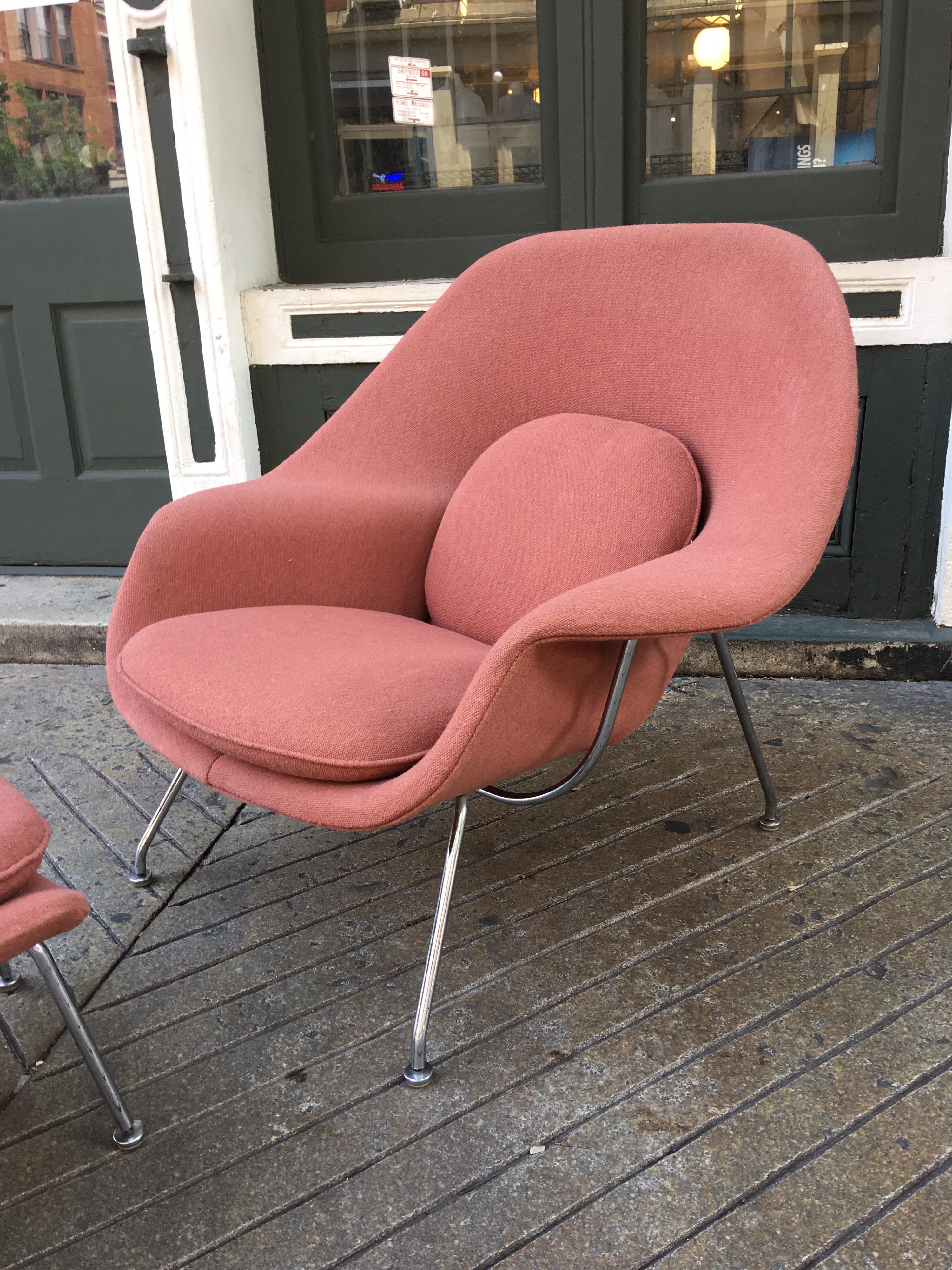 Saarinen for Knoll Womb chair and ottoman, probably recovered 15-20 years ago. Foam is still good, chair sits well. A little chrome pitting on front left leg see photo. Upholstery services available.
