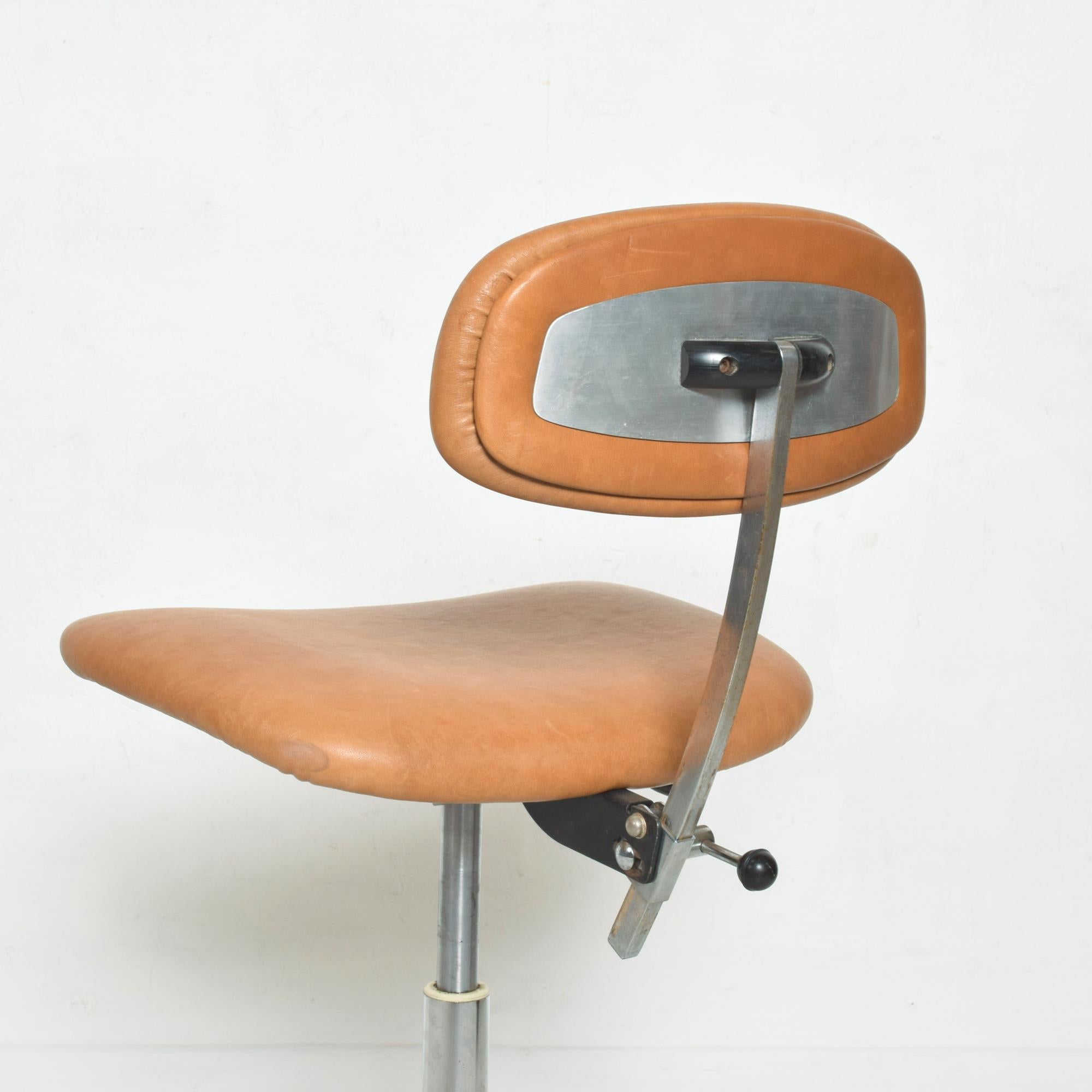 Mid-Century Modern Cognac Leather Adjustable Office Task Desk Chair  Saarinen Knoll Eames 1960s