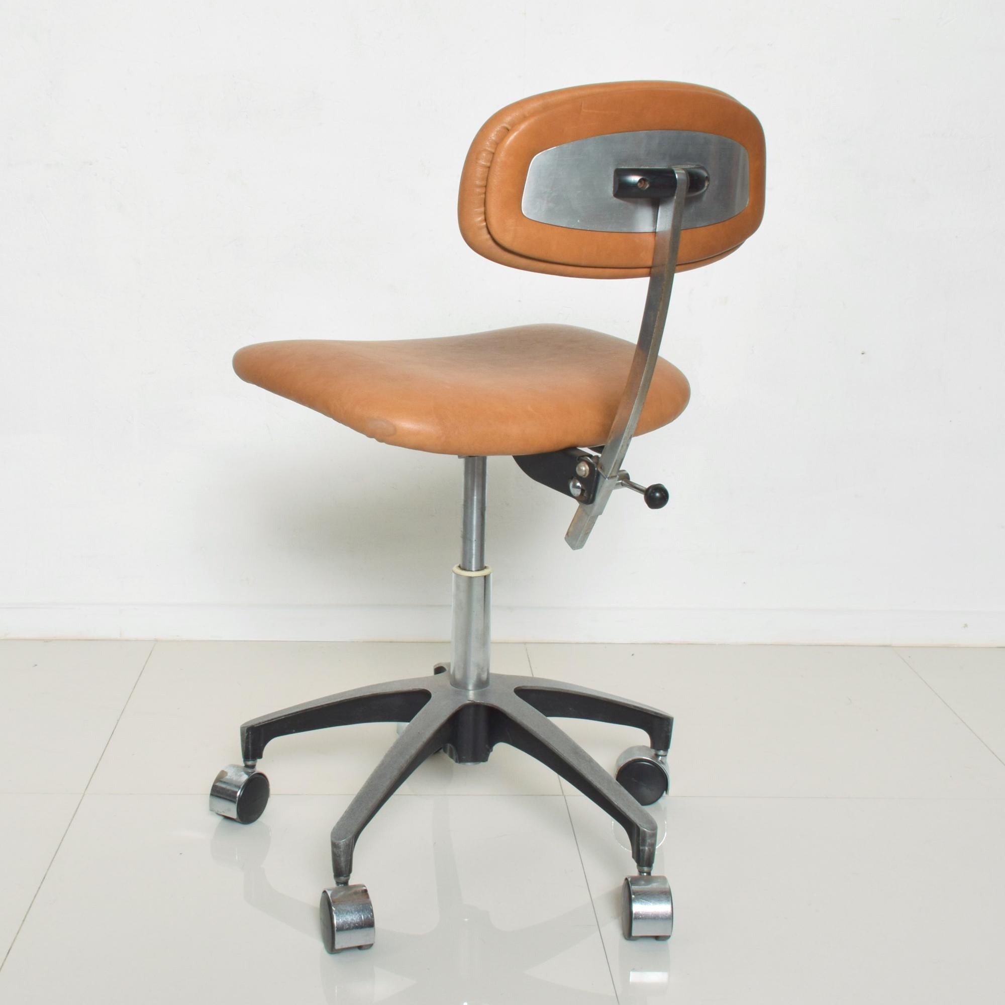 American Cognac Leather Adjustable Office Task Desk Chair  Saarinen Knoll Eames 1960s