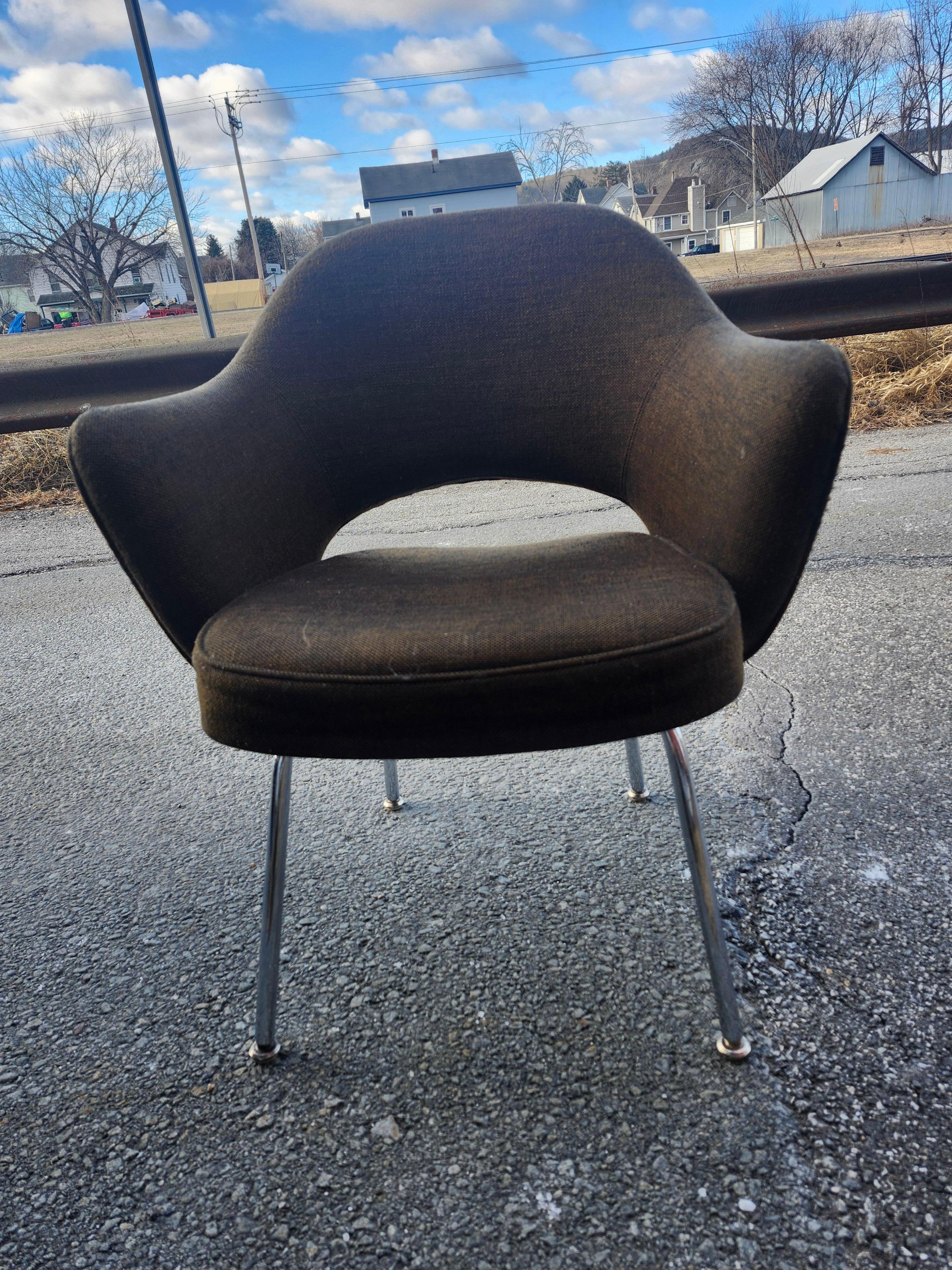 Mid-20th Century Saarinen Mid Century Modern Executive Lounge Dining Armchair by Knoll For Sale