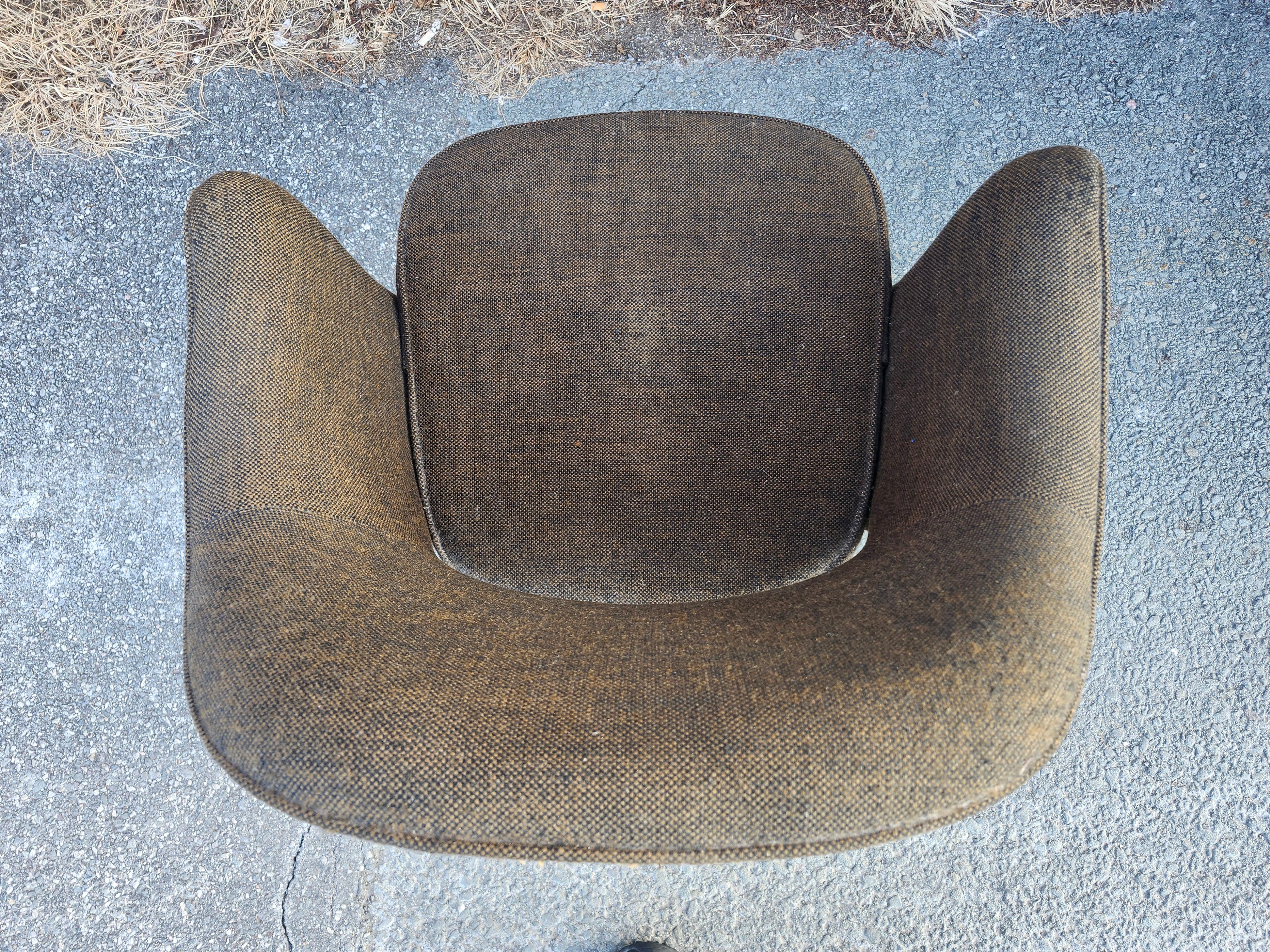 Saarinen Mid Century Modern Executive Lounge Dining Armchair by Knoll For Sale 1