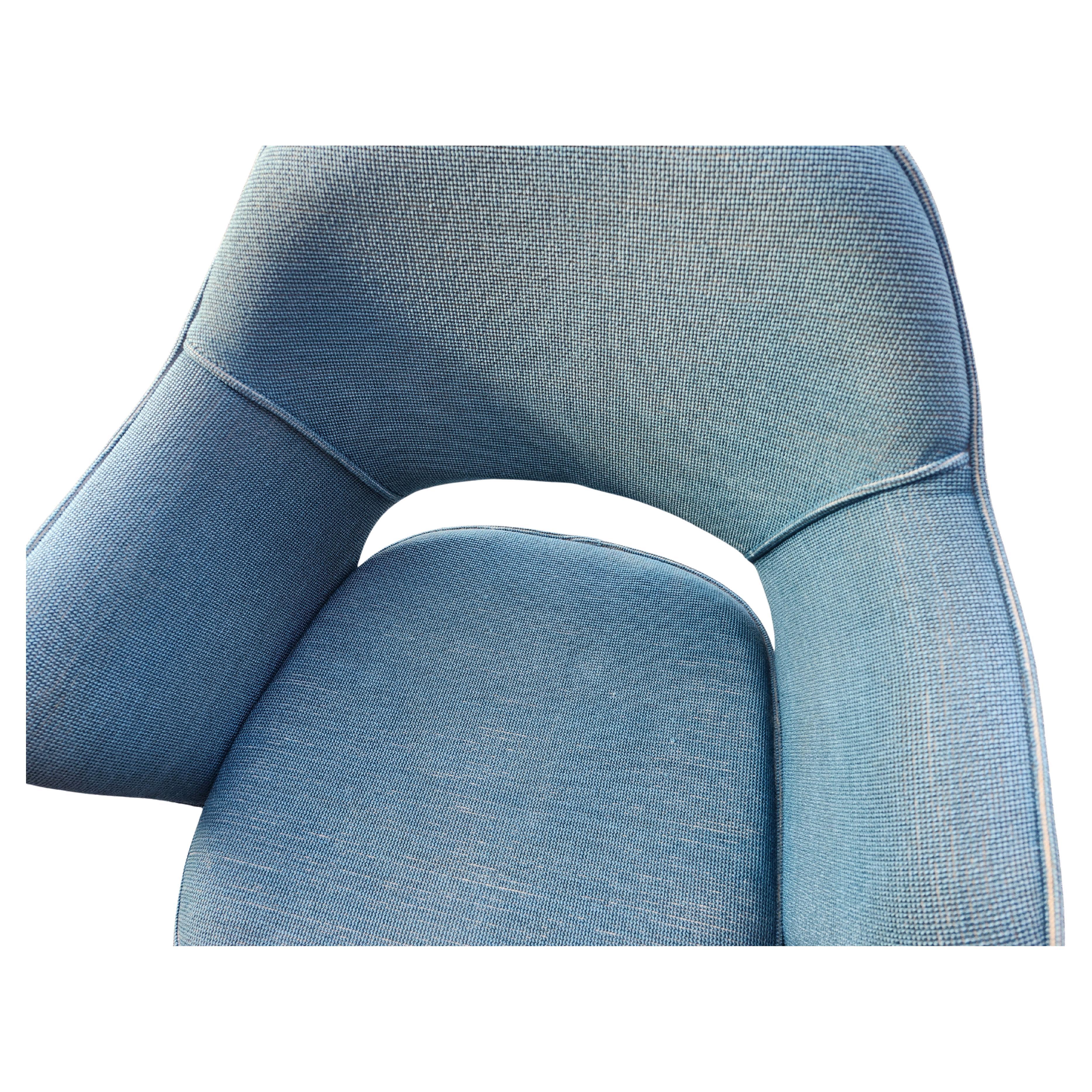 Fatto a mano Saarinen Mid Century Modern Executive Lounge Dining Chair per Knoll con gambe Wood