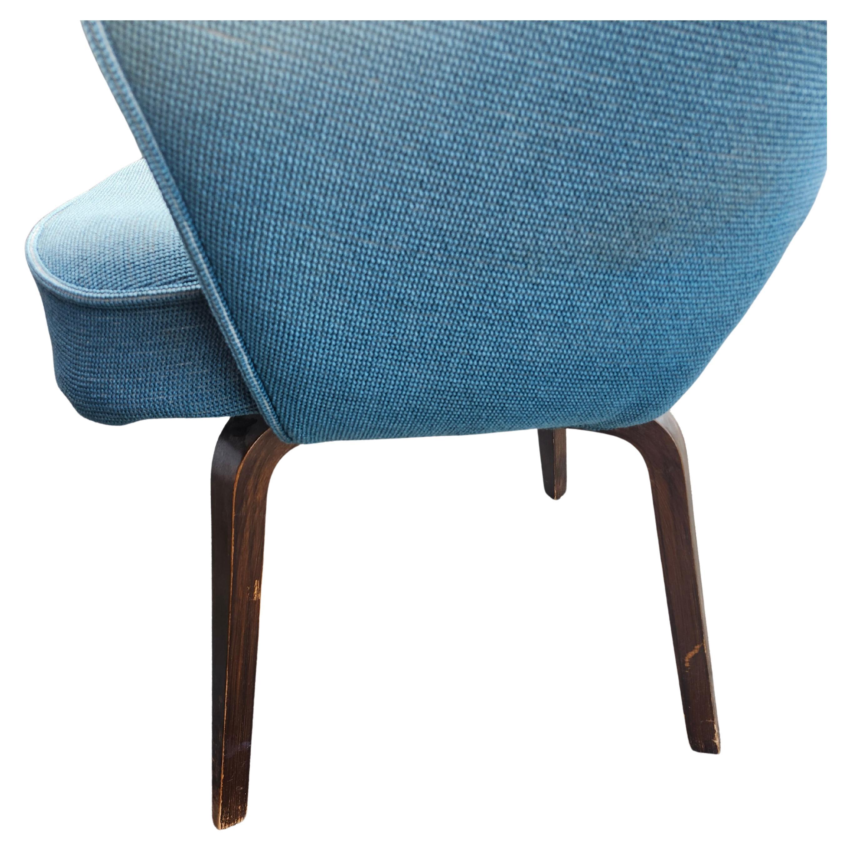 Metà XX secolo Saarinen Mid Century Modern Executive Lounge Dining Chair per Knoll con gambe Wood