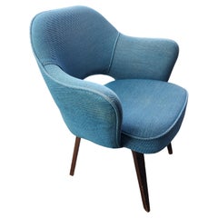 Saarinen Mid Century Modern Executive Lounge Dining Chair per Knoll con gambe Wood