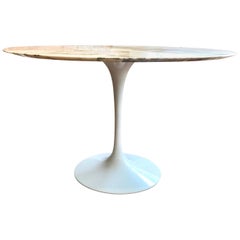 Saarinen Round Calacatta d'Oro Dining Table for Knoll International