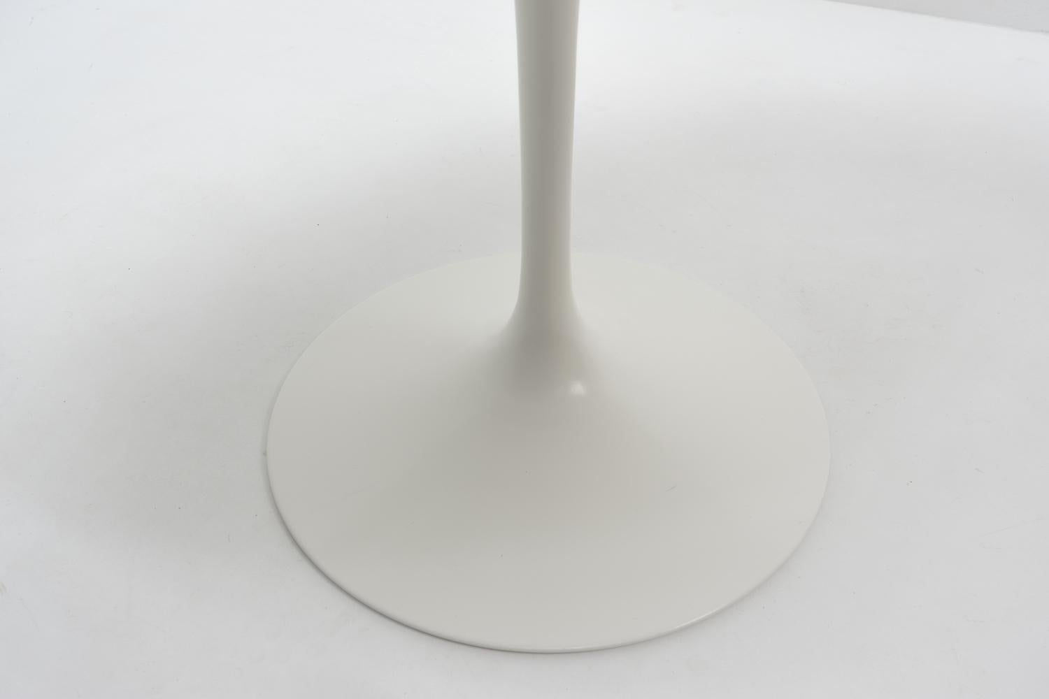 Saarinen Round Marble Dining Table for Knoll, 1970s In Good Condition For Sale In Renens, CH