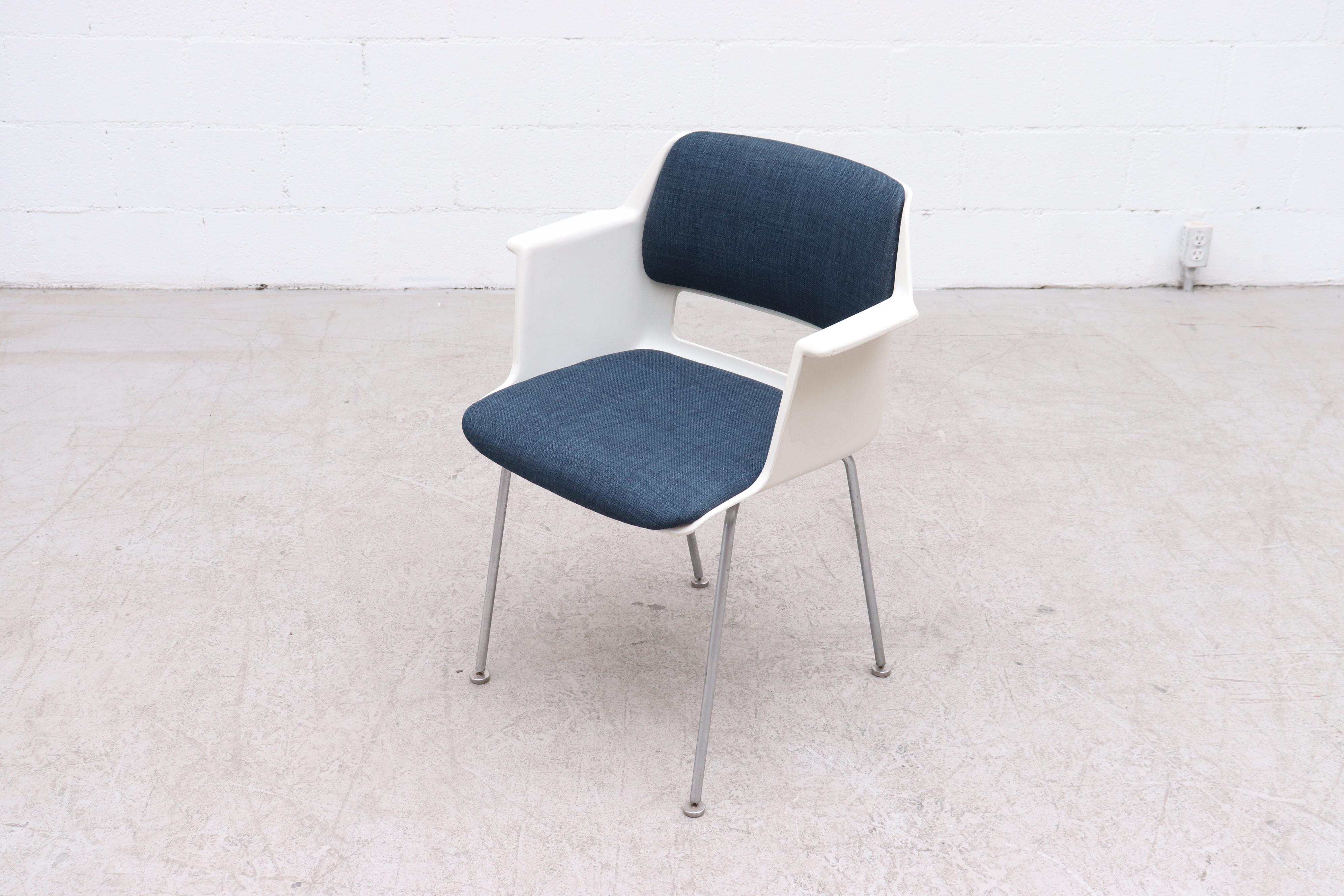 Acrylic Saarinen Style Arm Chair by A.R. Cordemeyer for Gispen