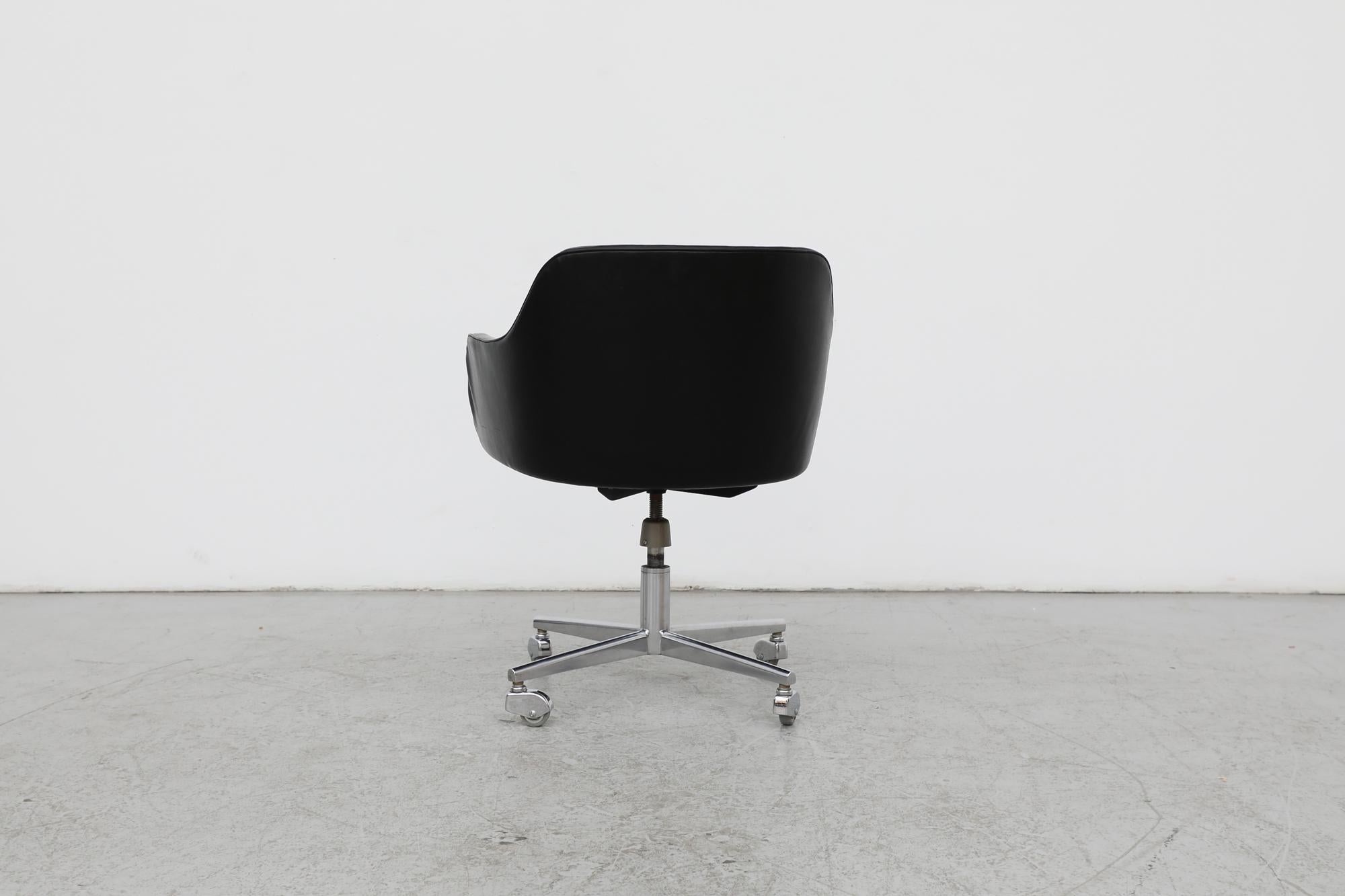 Mid-20th Century Saarinen Style Black Faux Leather Rolling Office Chair