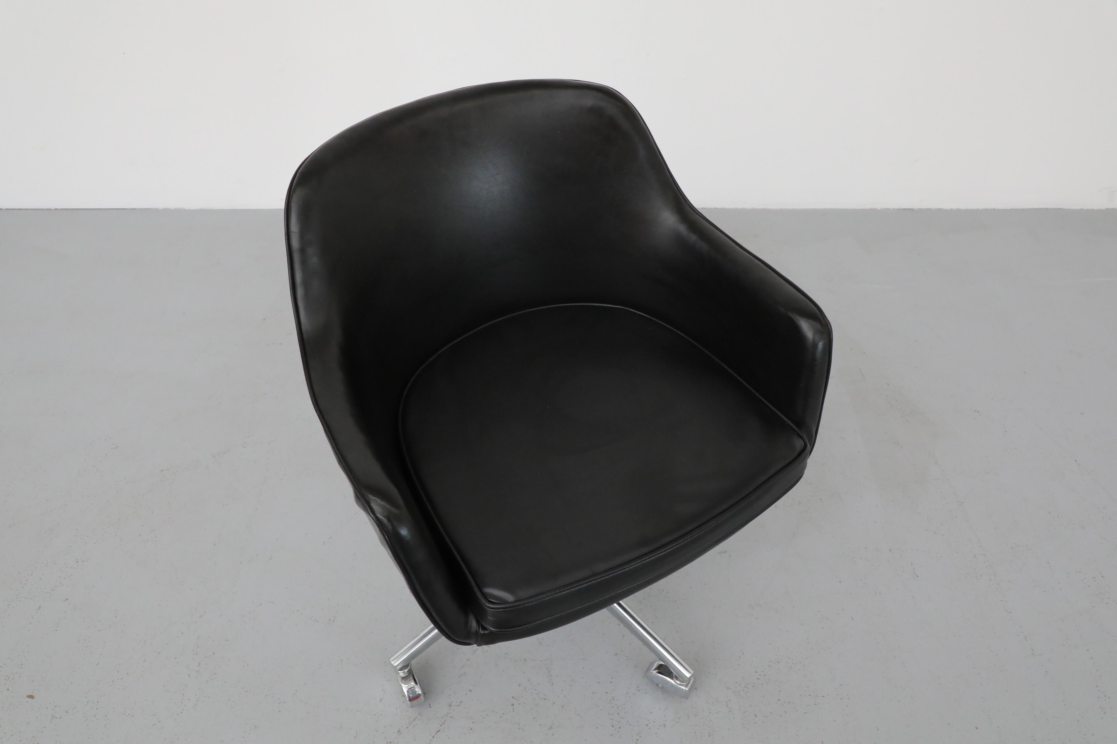 Saarinen Style Black Faux Leather Rolling Office Chair w/ Newly Upholstered Seat For Sale 7