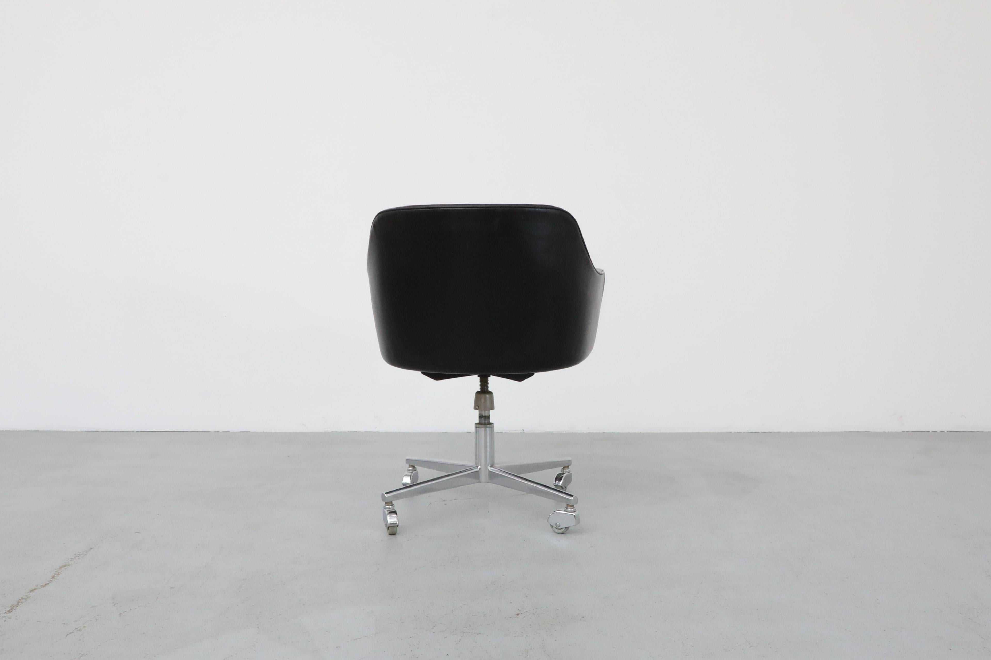 Saarinen Style Black Faux Leather Rolling Office Chair w/ Newly Upholstered Seat For Sale 2