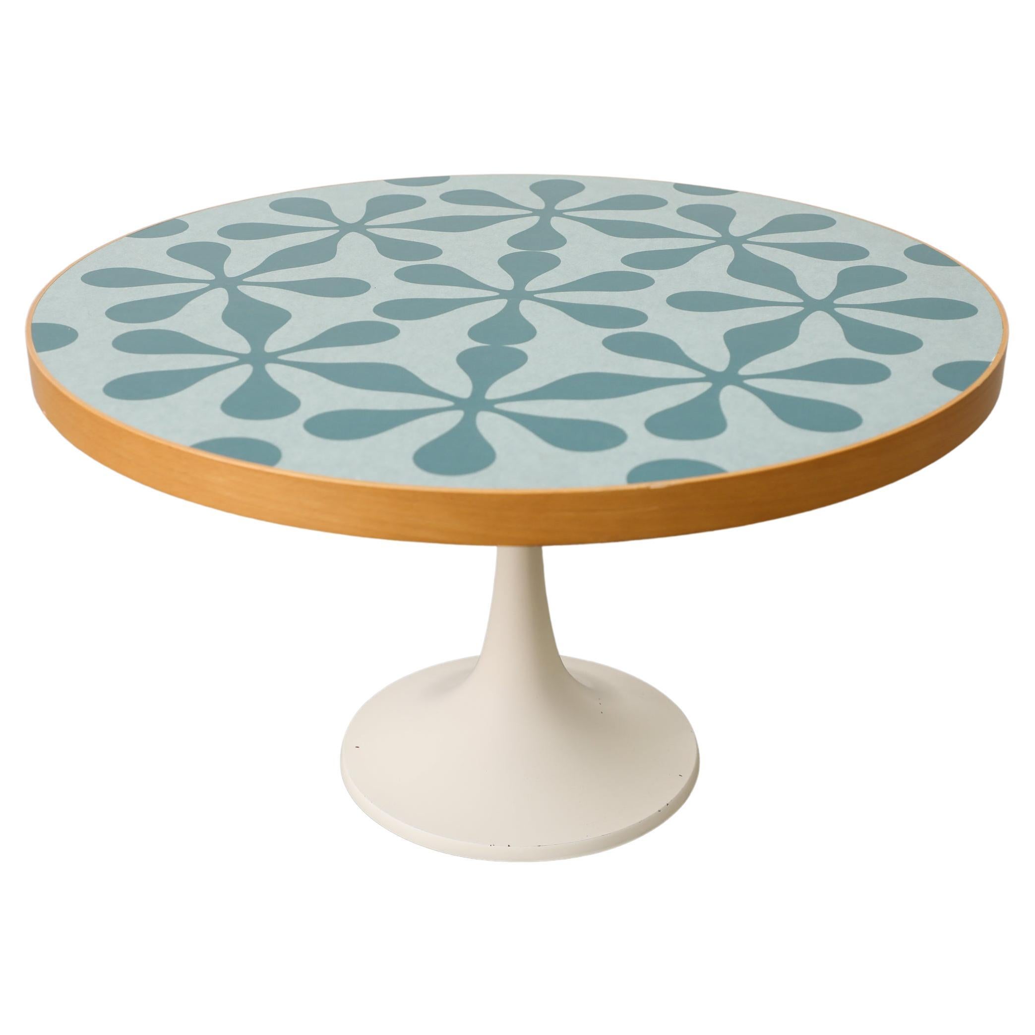 Saarinen Style Coffee or Side Table with Flower Power Top For Sale