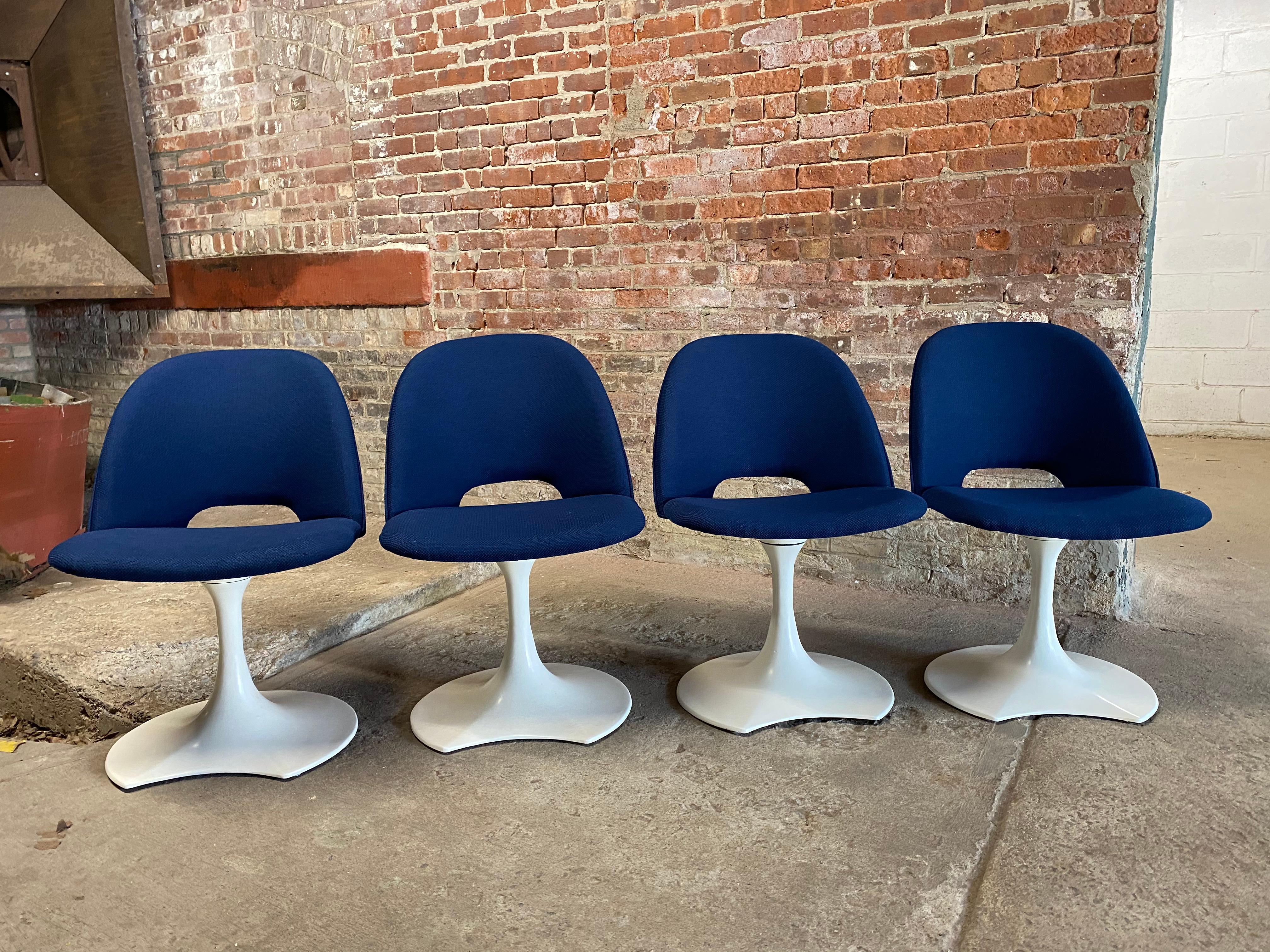 American Saarinen Style Crescent Base Swivel Chairs