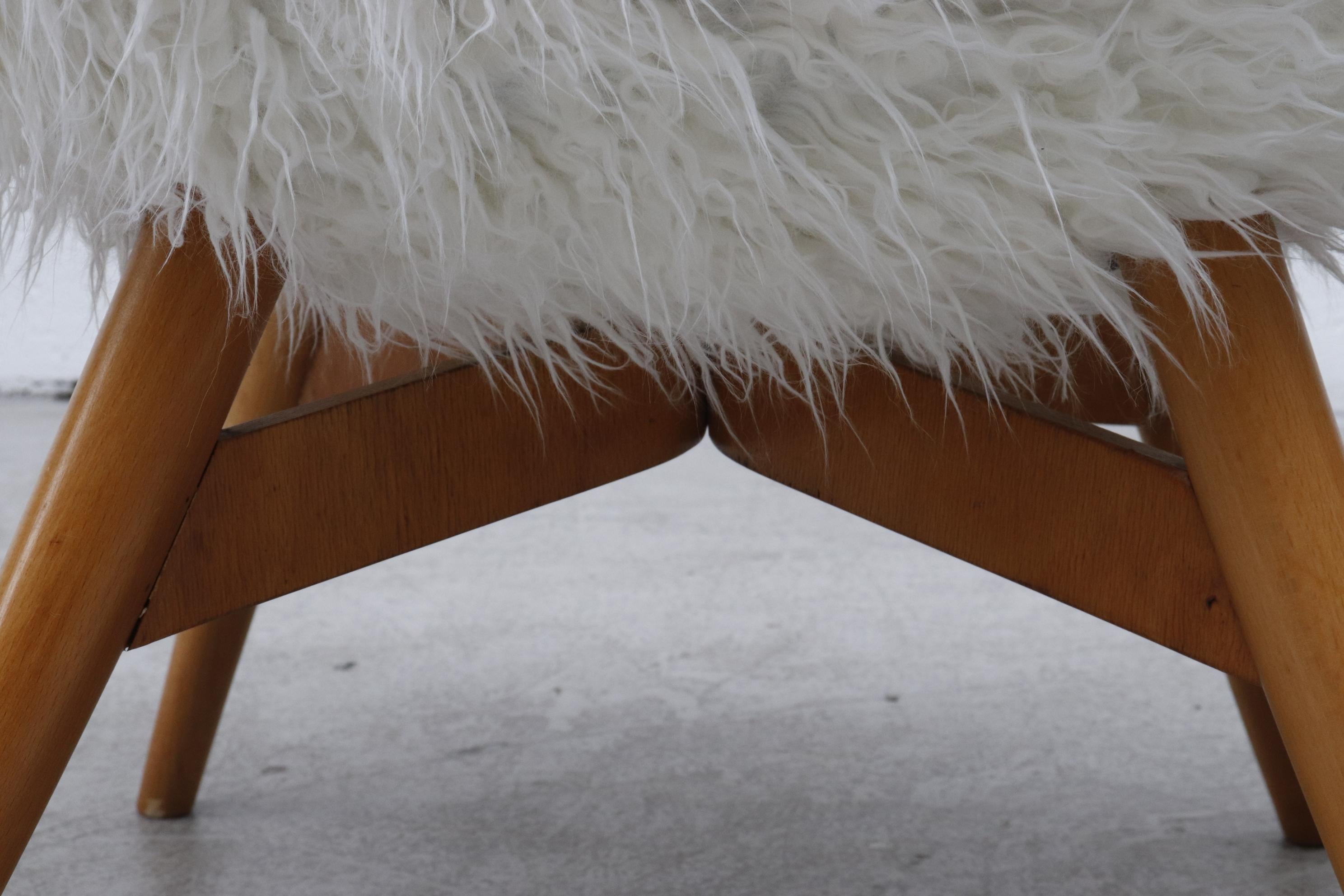Saarinen Style Faux Fur Bucket Chair by Miroslav Navratil 5