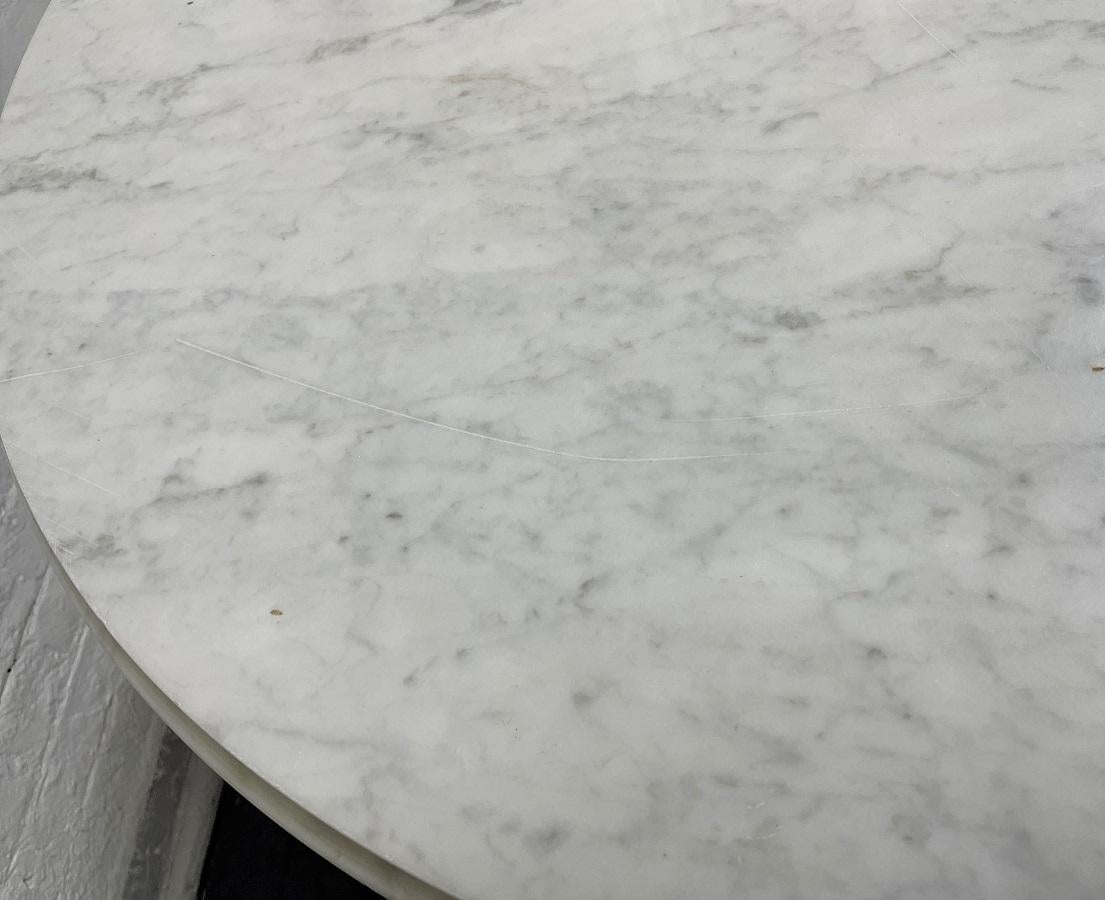 Saarinen Style Marble-Top Table In Good Condition In New York, NY