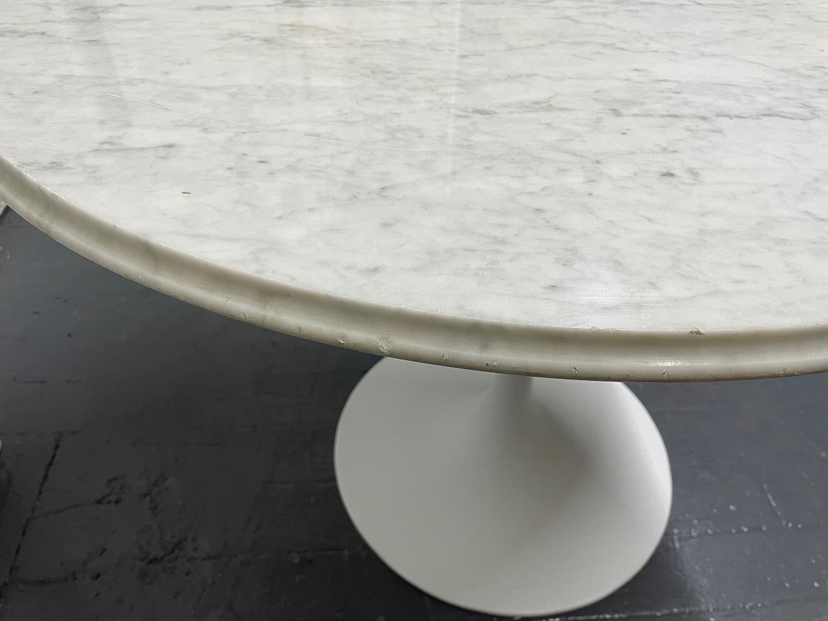 Mid-20th Century Saarinen Style Marble-Top Table