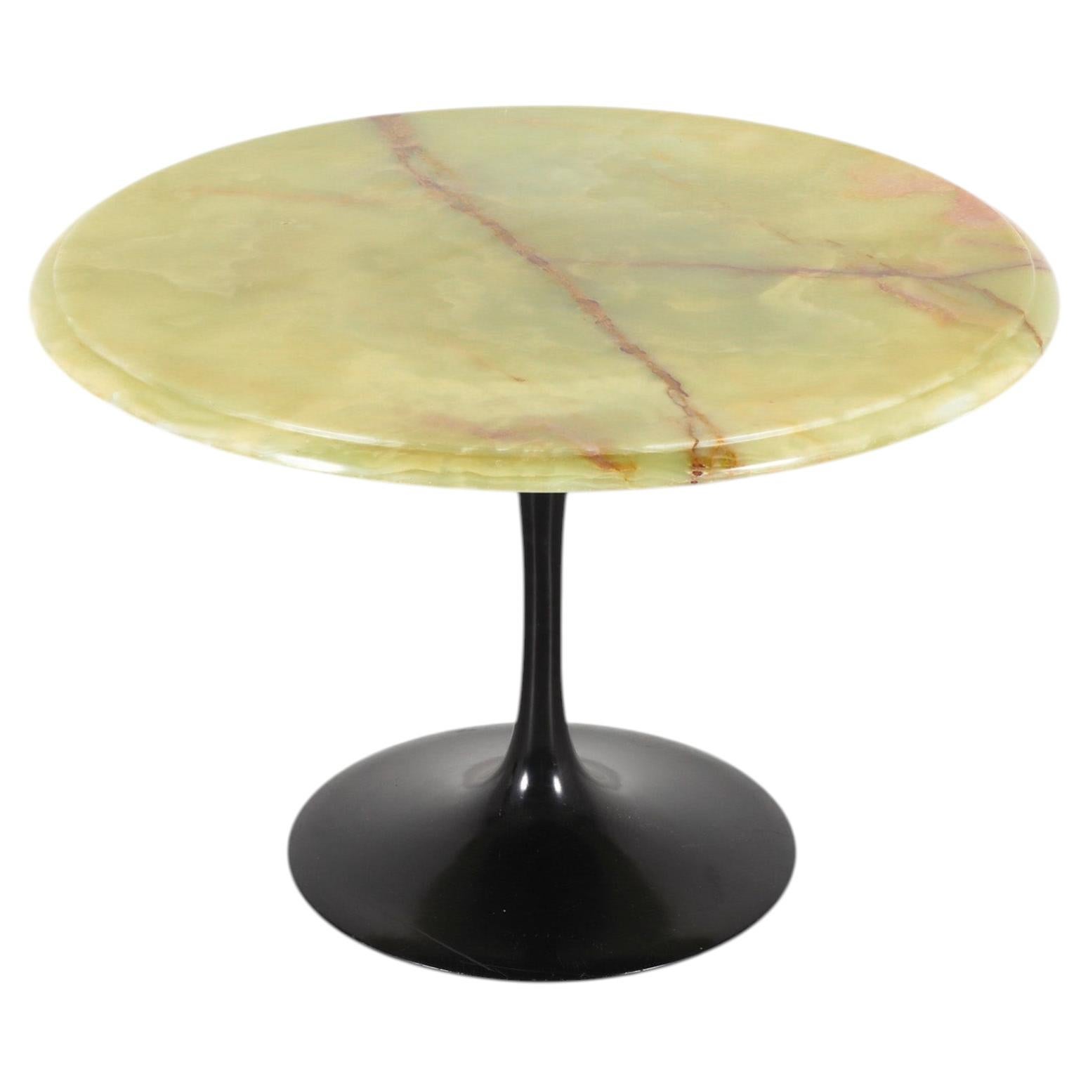 Is a tulip table mid century modern?
