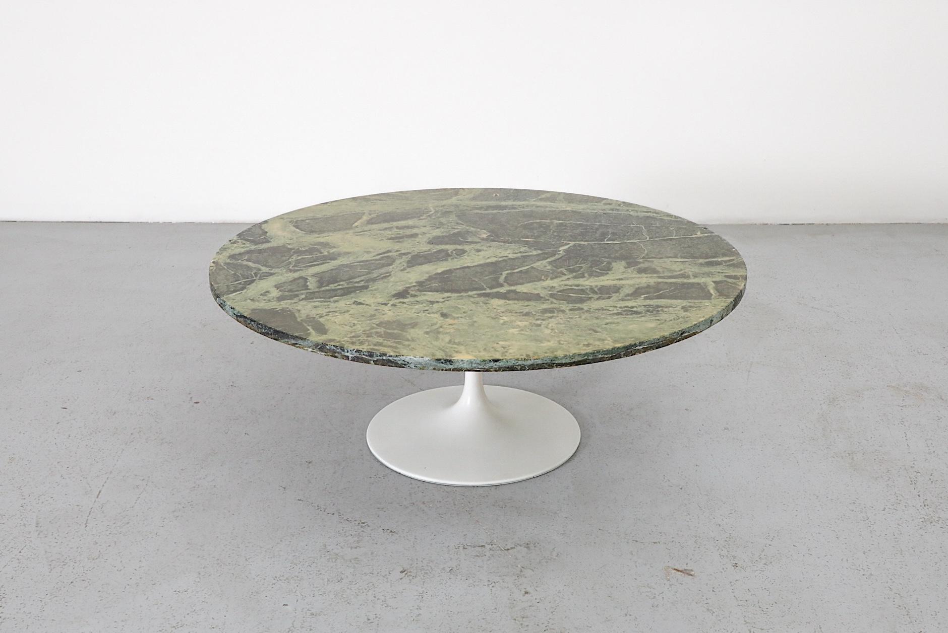 Table tulipe en marbre vert Verde Alpi, style Saarinen, milieu du siècle dernier en vente 10