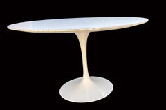 Tavolino circolare Tulip Inc. di Saarinen per Knoll International/Inc.