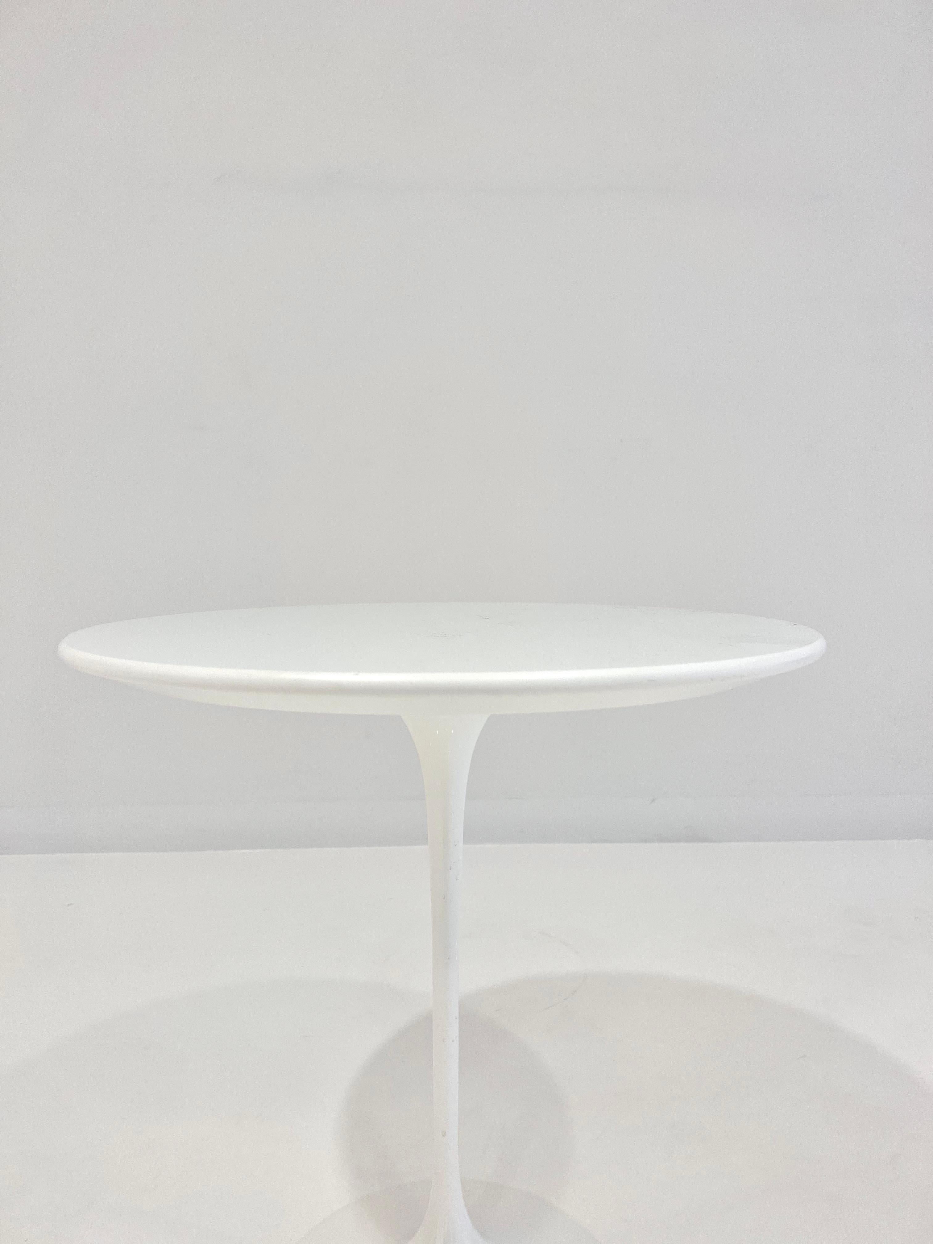 American Saarinen Tulip Side Table by Knoll Studio, 1956 For Sale