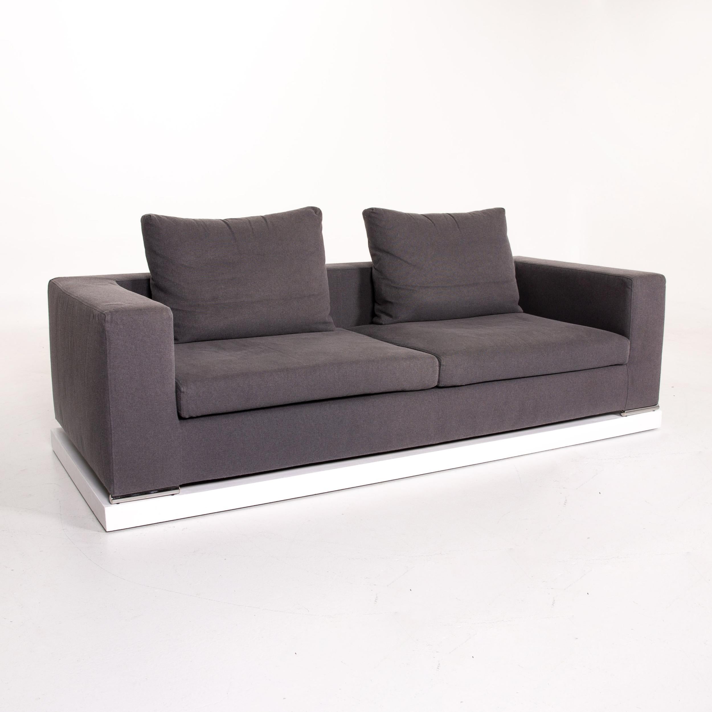 Saba Italia Fabric Sofa Gray Two-Seat Couch In Good Condition For Sale In Cologne, DE