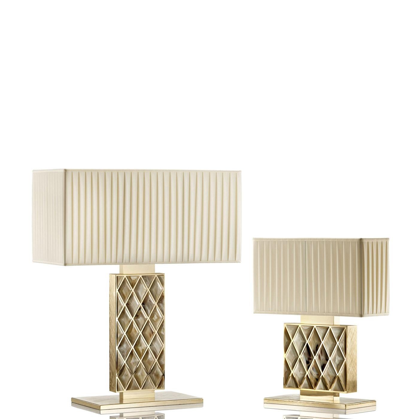 Postmoderne Lampe à poser Saba par ARCAHORN en vente