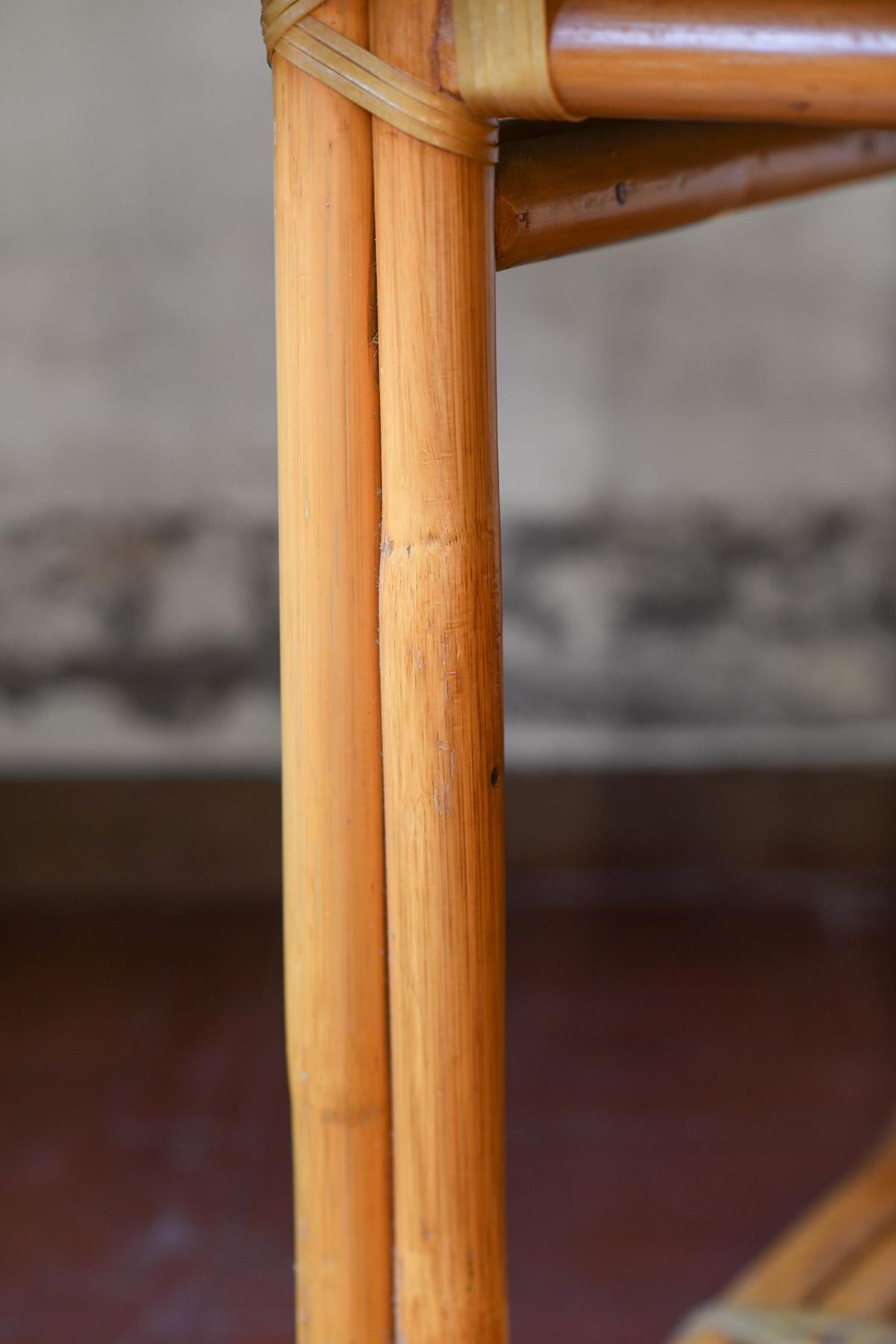 Sabatin-Bambustisch aus Sabatin mit ausziehbarem Holzregal und Ledereinlagen im Angebot 6