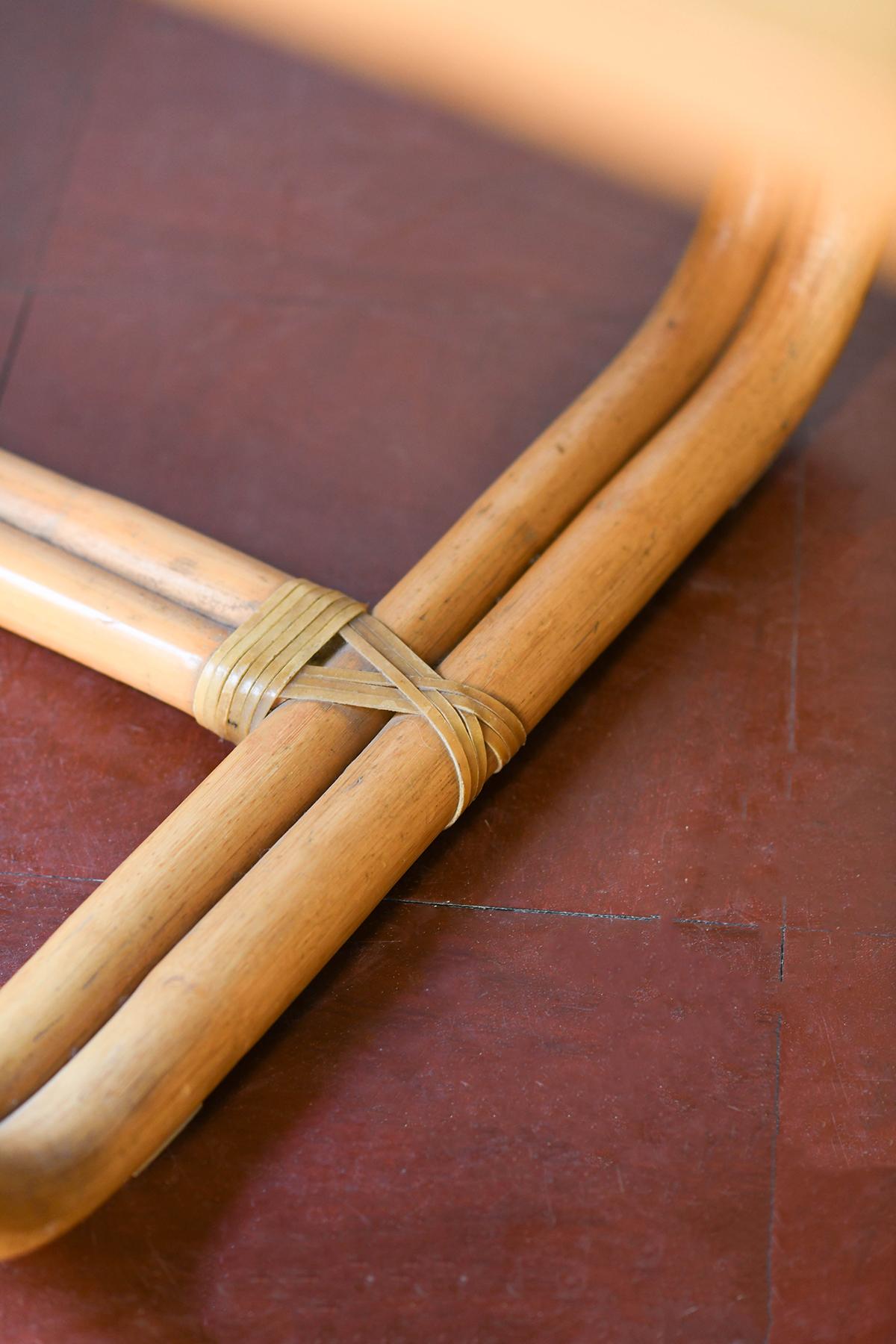 Sabatin-Bambustisch aus Sabatin mit ausziehbarem Holzregal und Ledereinlagen im Angebot 7
