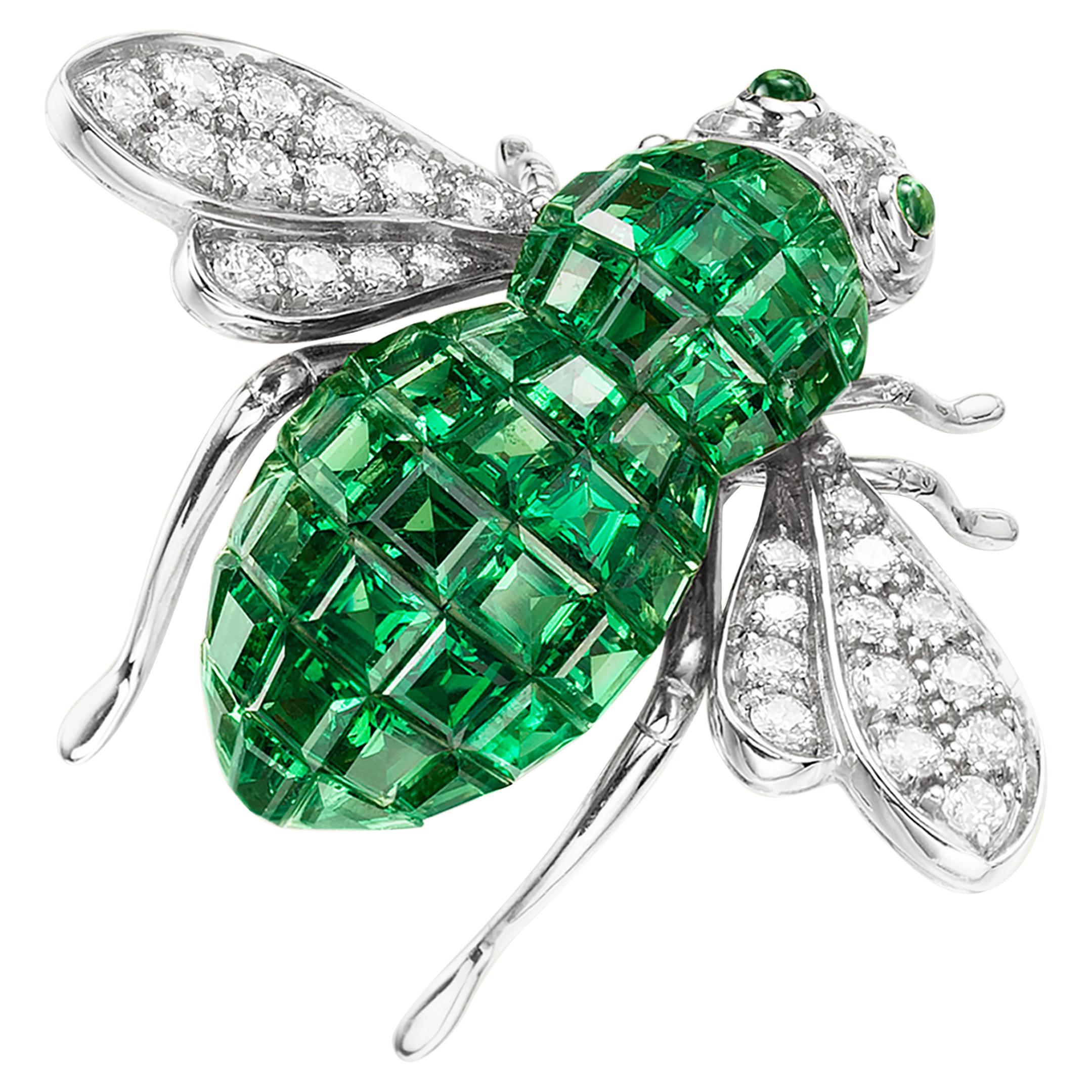 Sabbadini Bee Brooch Invisible Setting in Green Garnets with Diamonds For Sale