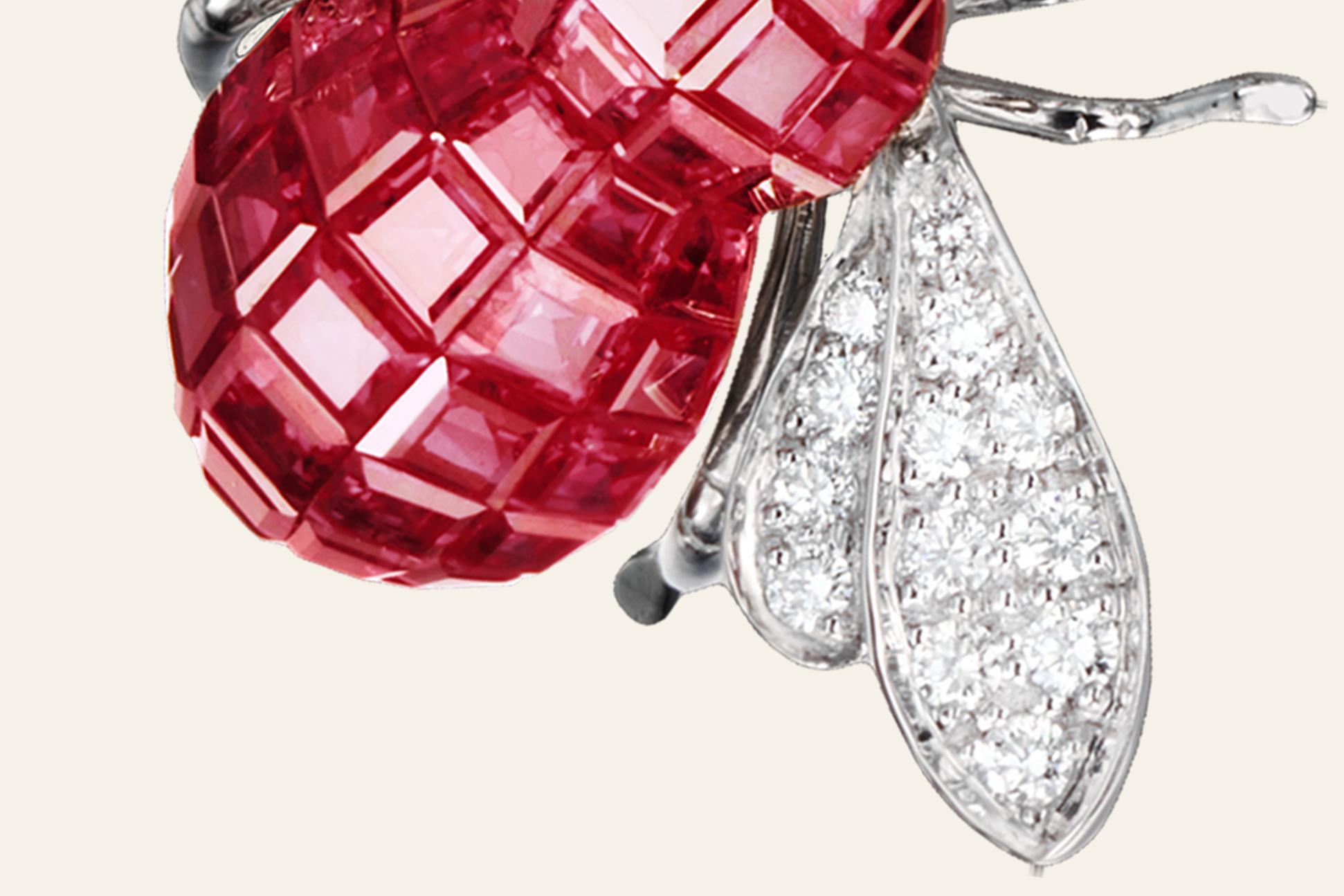 Sabbadini Bee Brooch Invisible Setting in Rubies with Diamonds In New Condition For Sale In Milan, IT