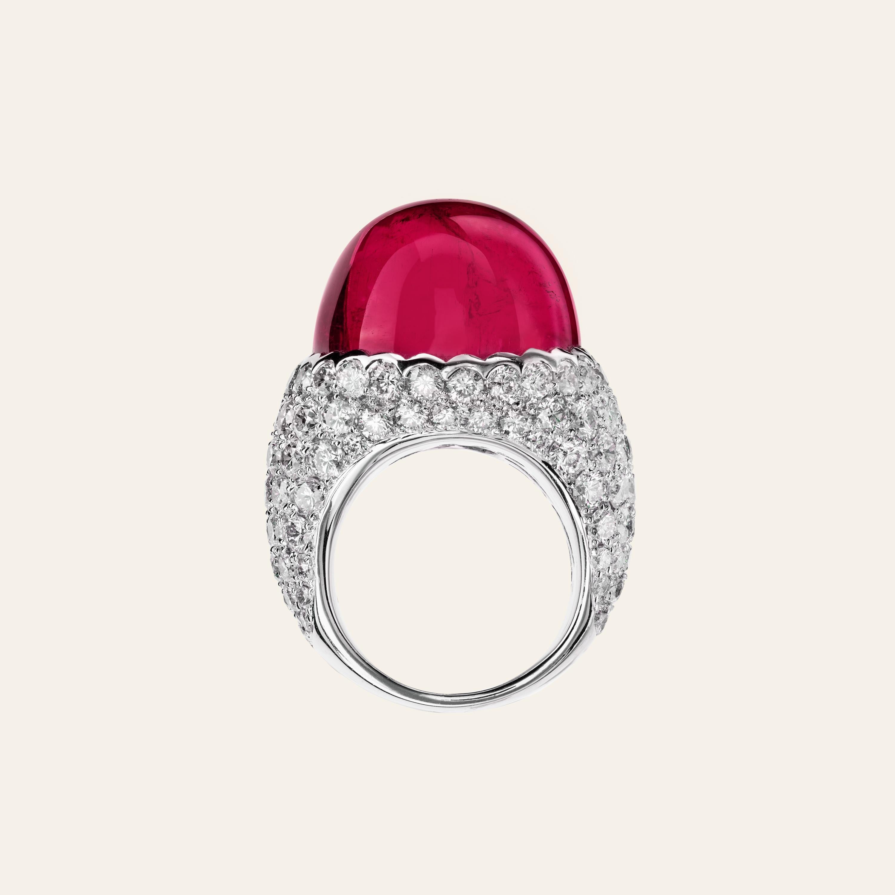 Sabbadini Cocktail Ring With Cabochon Rubelite And Diamonds
18k White gold ring, oval cut cabochon rubelite 56,83 and round cut diamonds 9,08ct. Gold 17,14gr
Hand made jewelry & designed in Milan, in Via Montenapoleone.
This item comes directly from