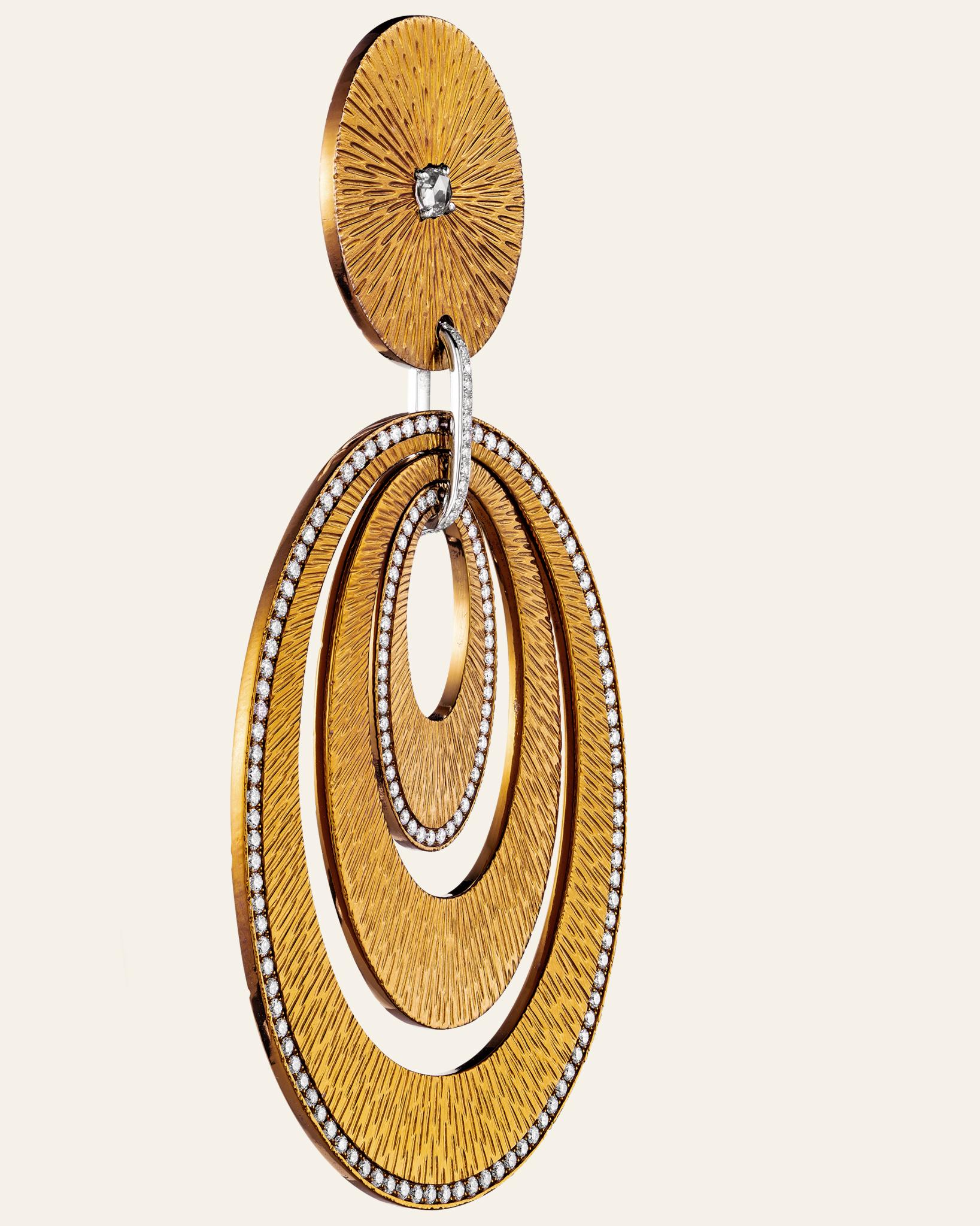Sabbadini Contemporary Titanium, Gold and Diamond Earrings For Sale 1