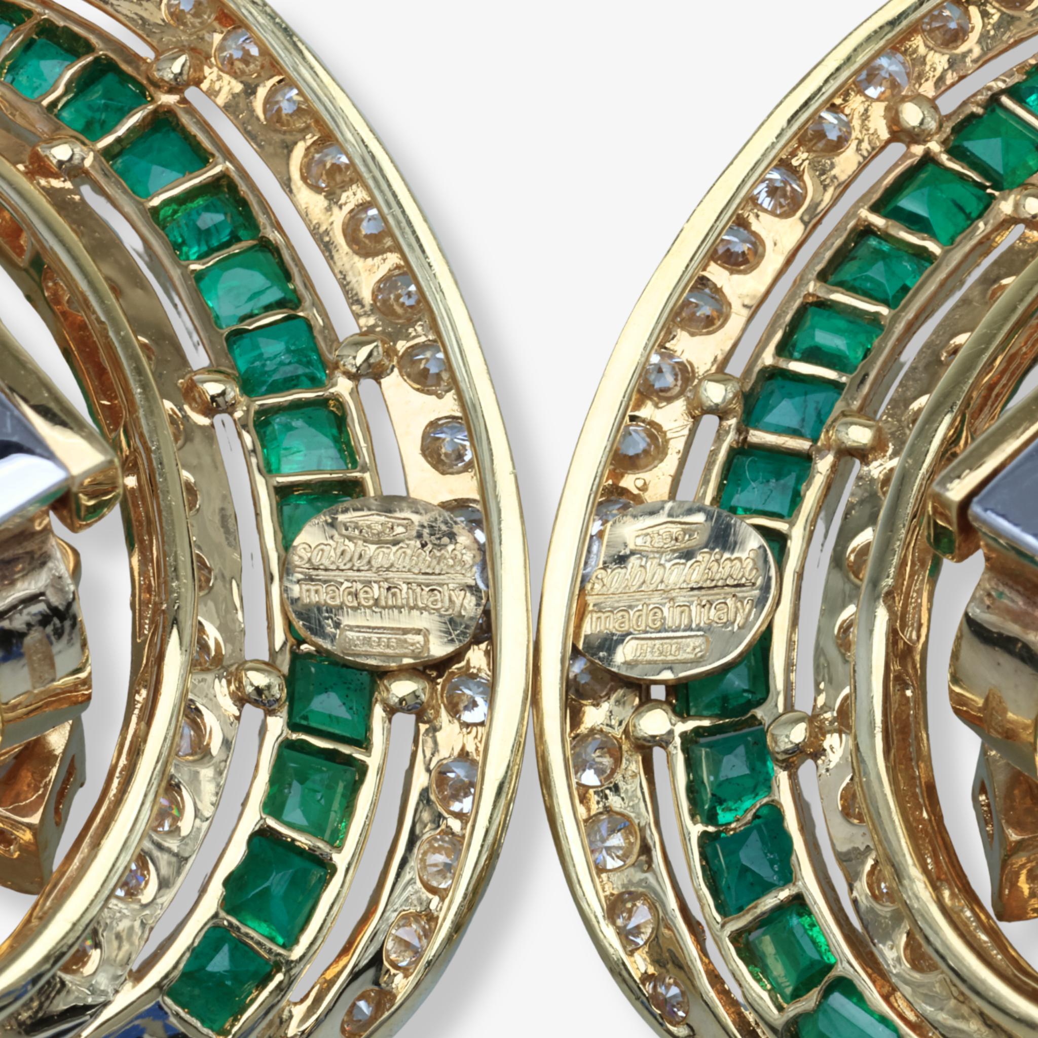 da uomo o donna Orecchini Sabbadini con motivo floreale di smeraldi e diamanti in oro giallo 18 carati in vendita