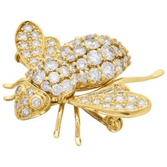 Sabbadini, Famous Italian Designer, Diamond set Bee Brooch in 18K Yellow Gold