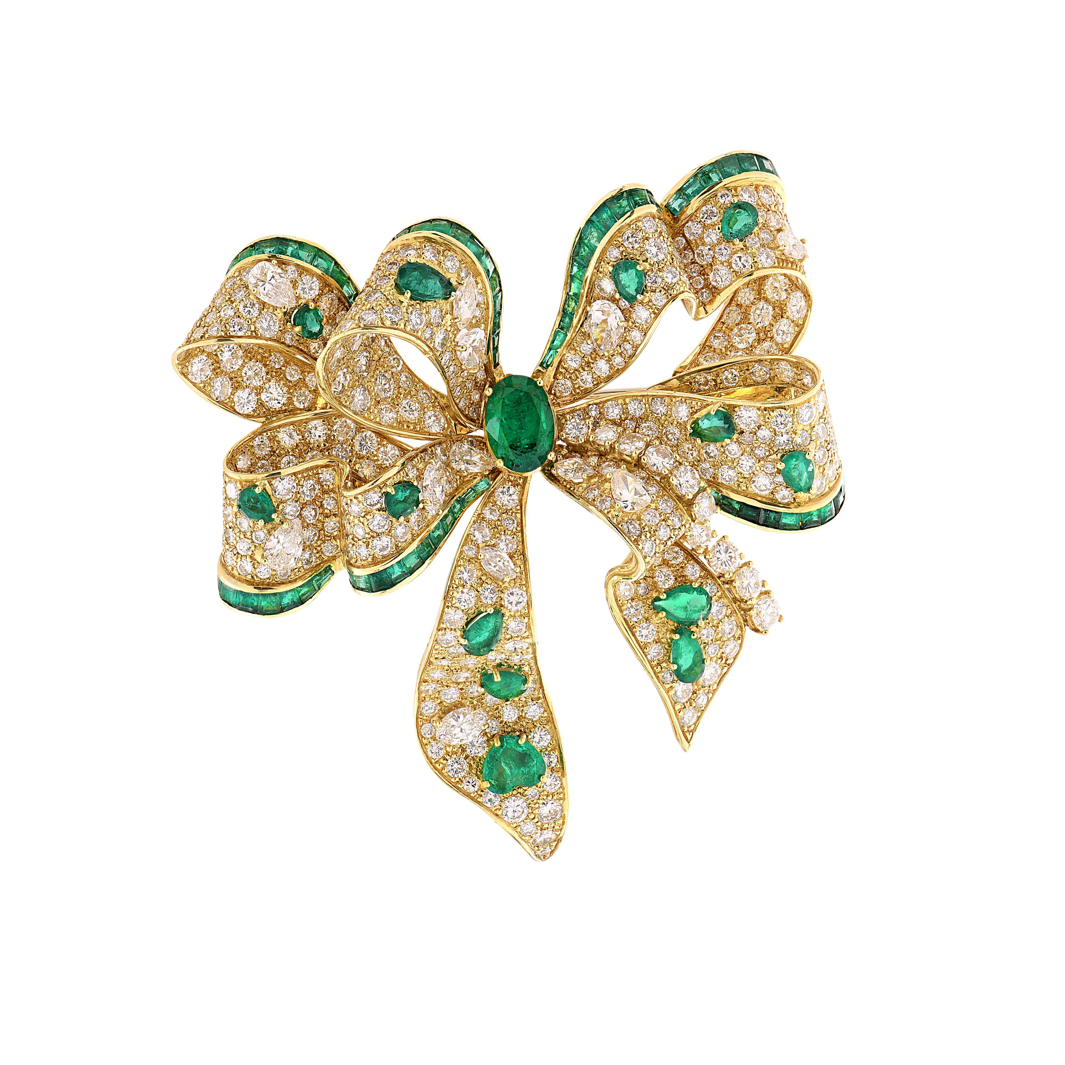 Sabbadini Italy 20ct Diamond & Emerald Bow Brooch For Sale 1