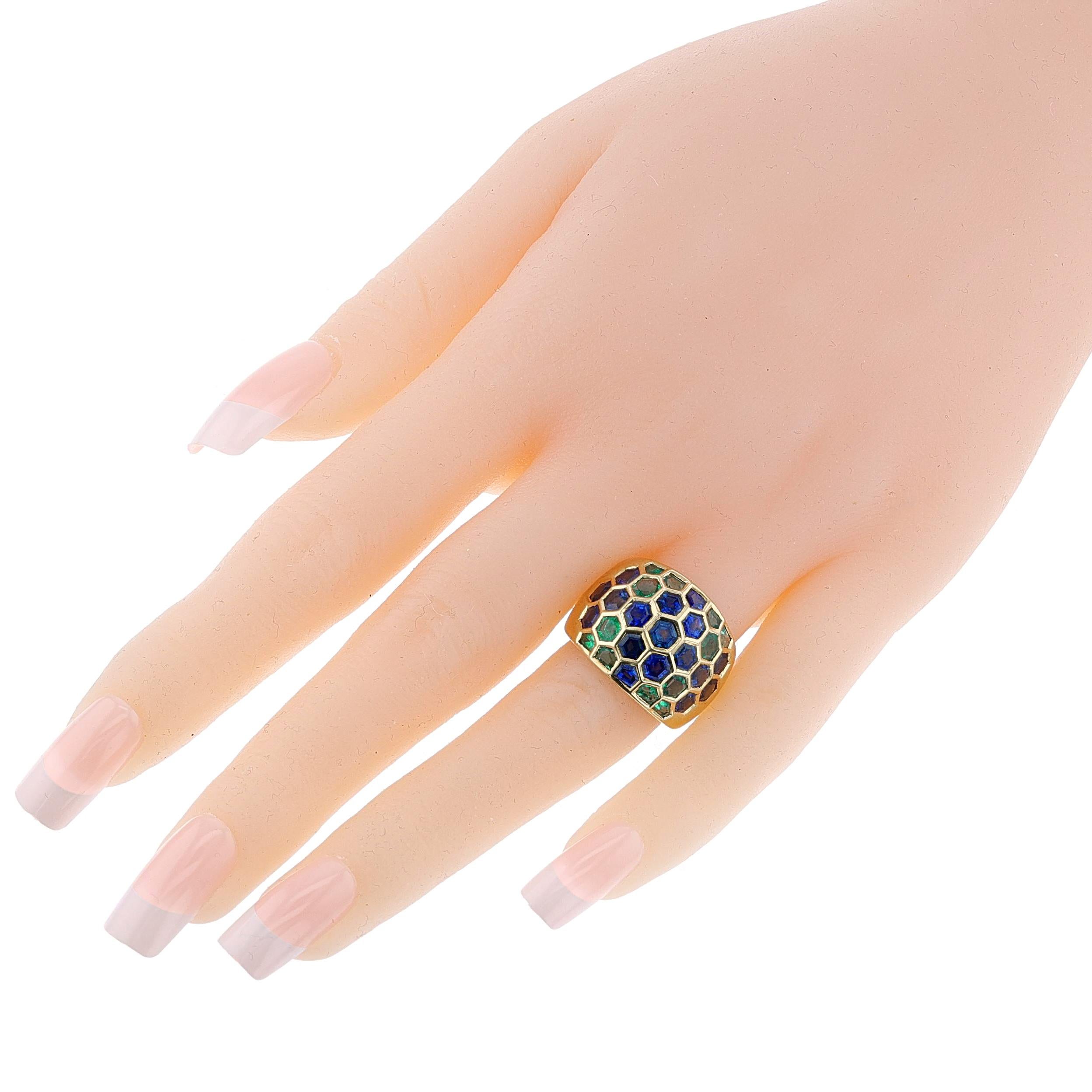 Sabbadini Milano Anillo Bomba Hexagonal de Esmeralda y Zafiro, 18k en venta 2