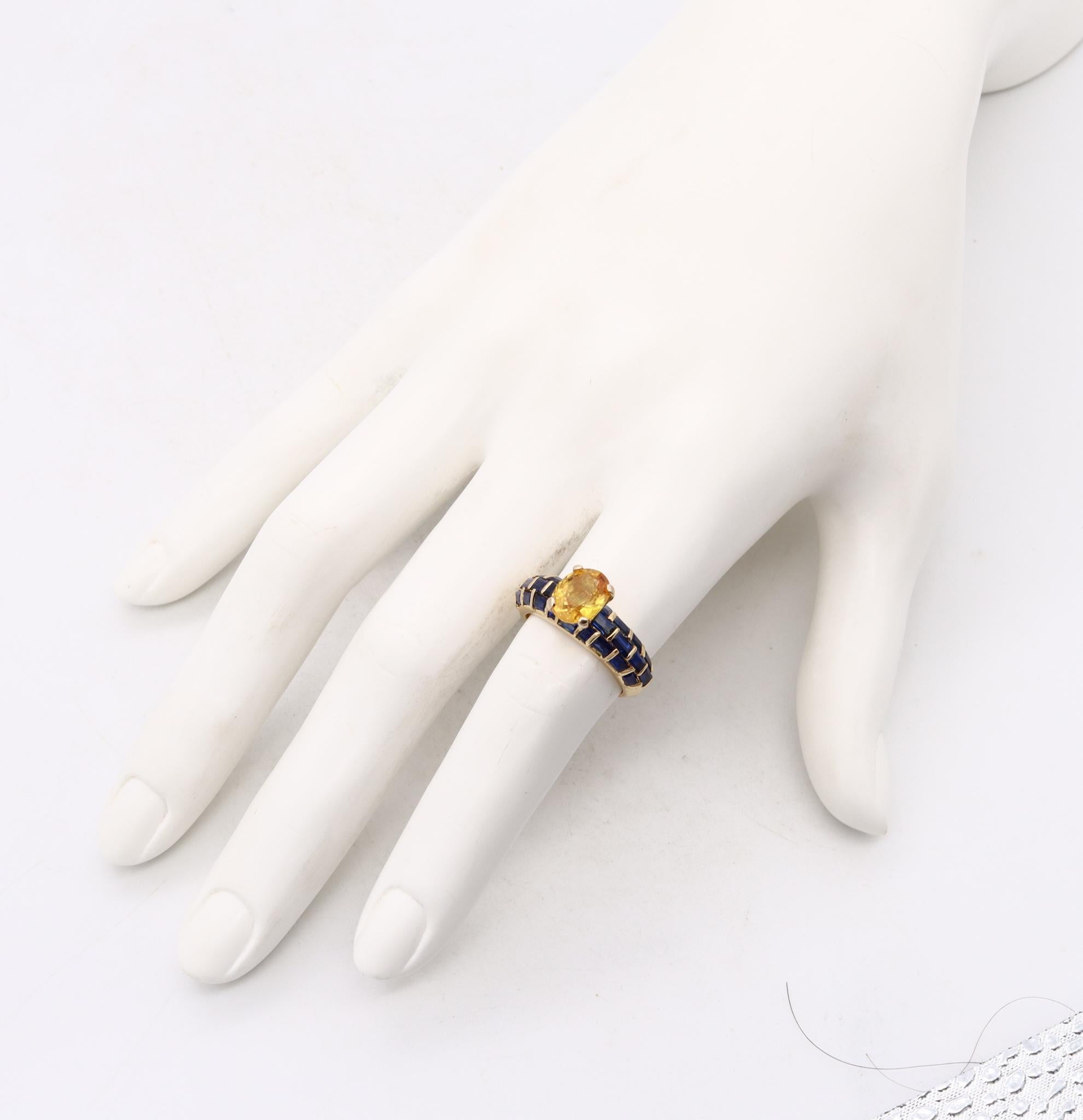Sabbadini Milano Jeweled Ring 18kt Gold with 4.49 Cts Blue and Yellow Sapphires 3