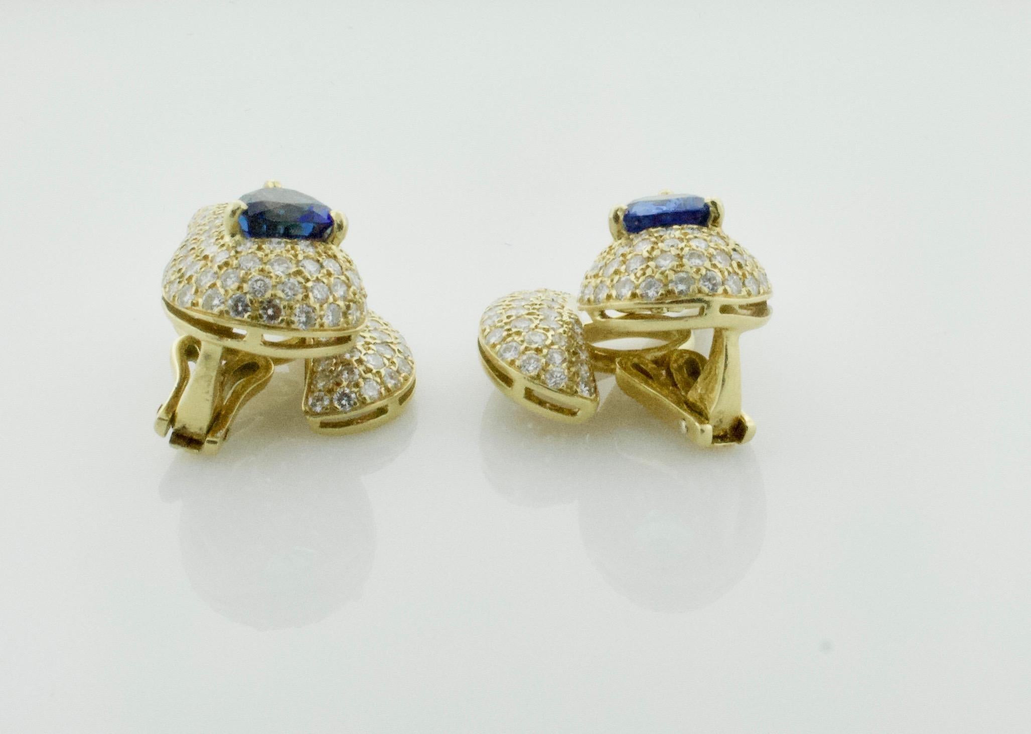 Sabbadini Unique Sapphire and Diamond Earrings in 18k Sap = 3.00 Dia = 7.00 cts. In Excellent Condition For Sale In Wailea, HI