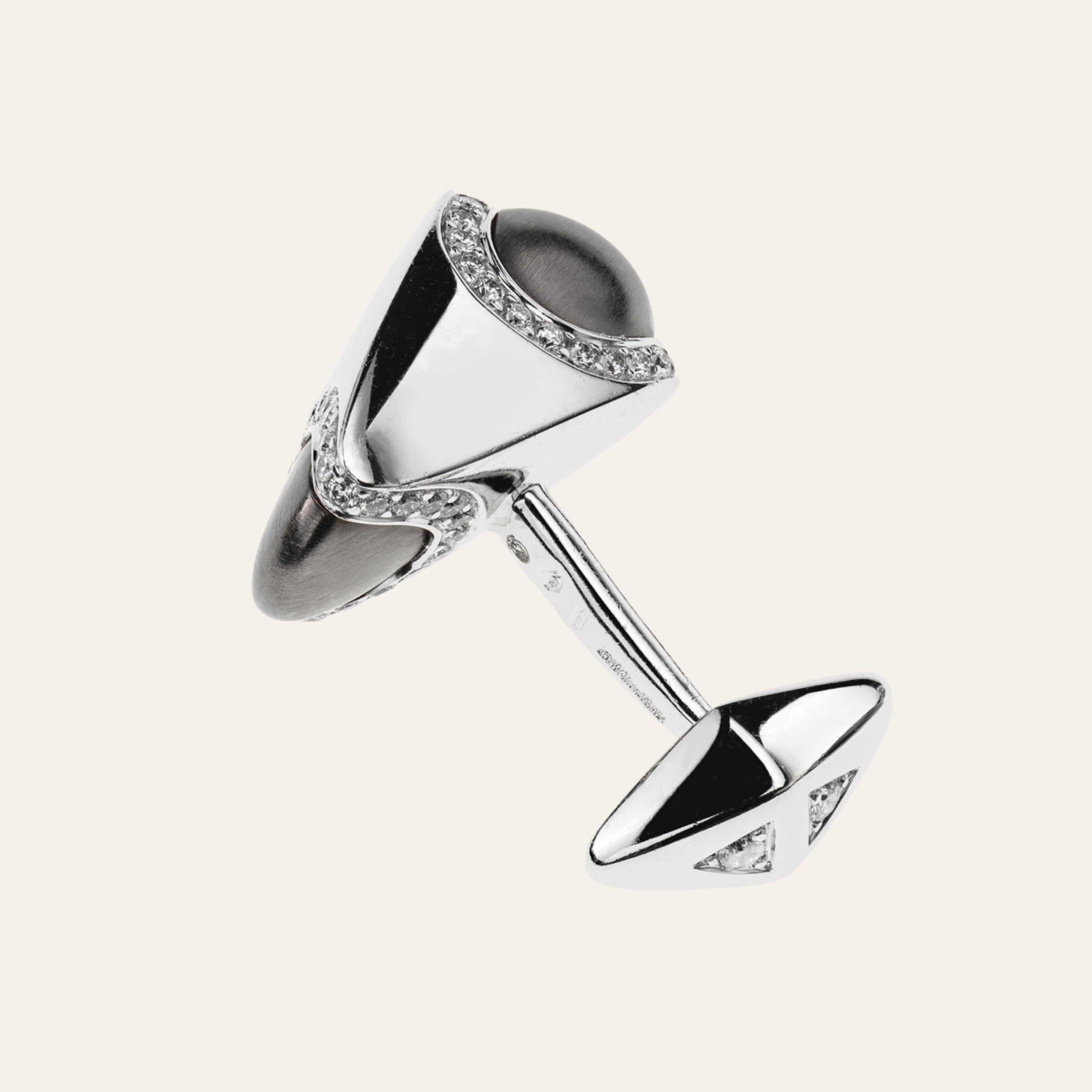 Sabbadini White Gold And Diamonds Cufflinks
18k White gold cufflinks, black rhodium, diamonds 1 carat. 
Gold 18,30 grams
Handmade & designed in Milan, in Via Montenapoleone.
This item comes directly from the Sabbadini boutique & is not a second hand