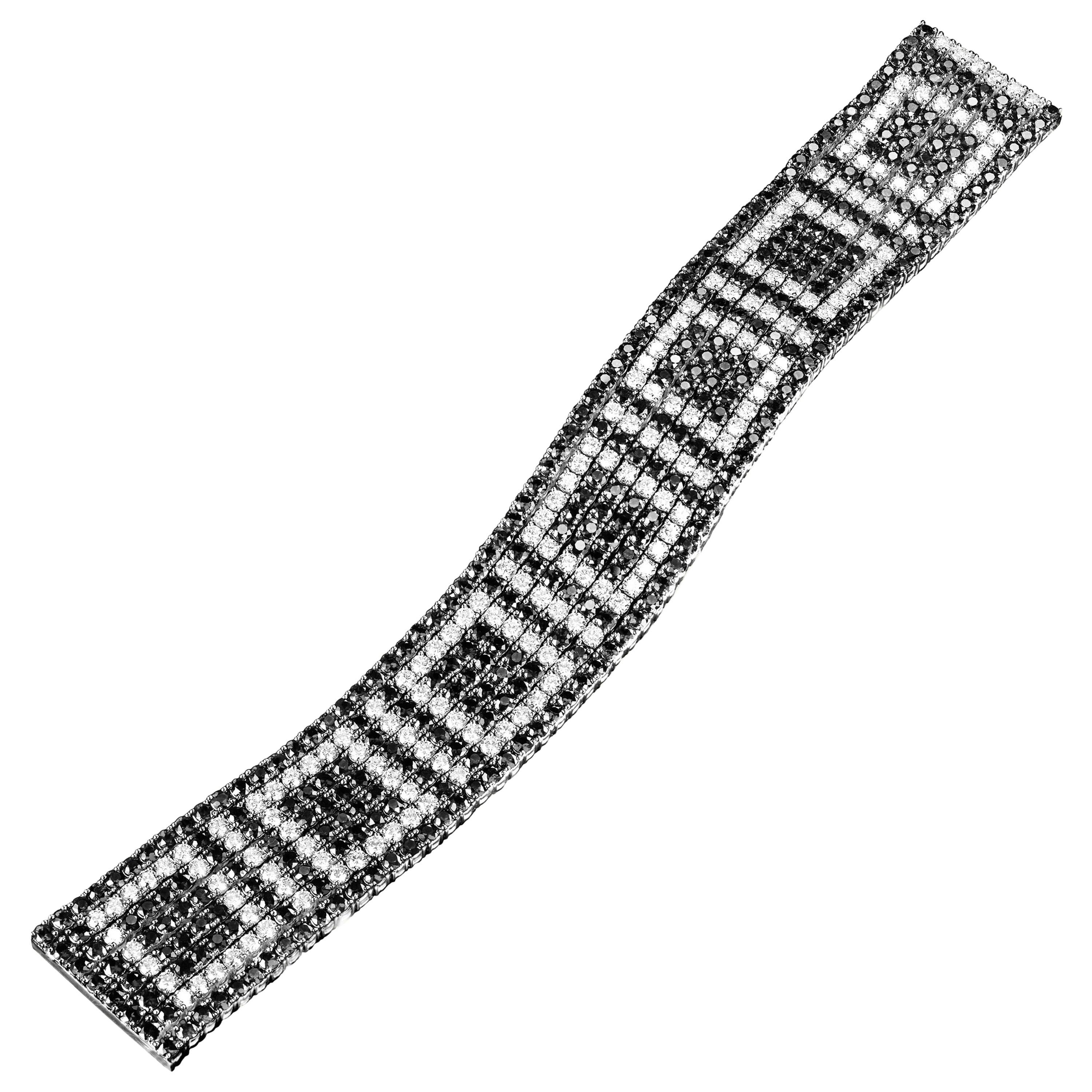 Sabbadini White Gold, Diamond and Black Spinel Contemporary Bracelet For Sale