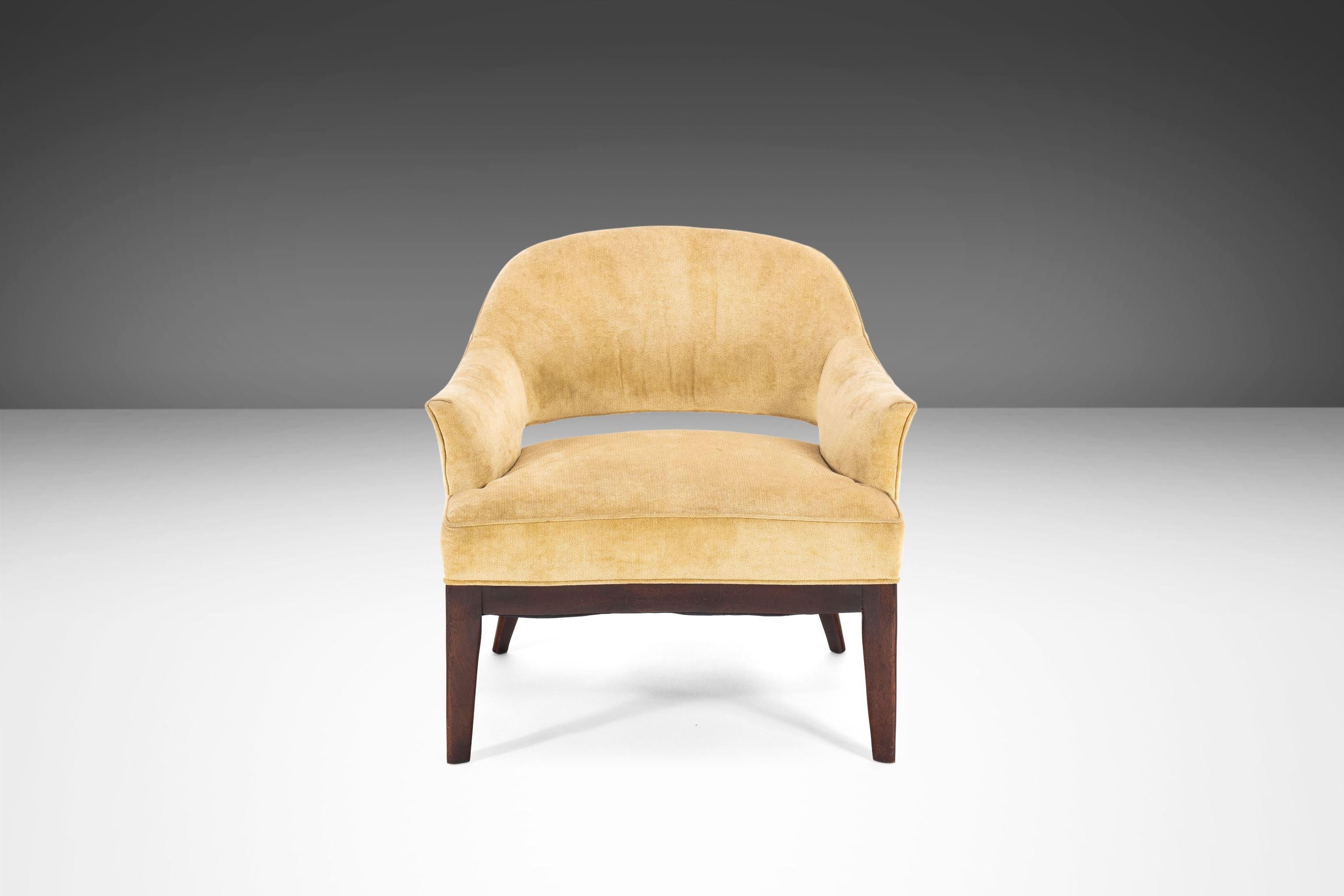 Mid-Century Modern Saber Leg Lounge Chair Attributed to Harvey Probber, USA, c. 1960's For Sale
