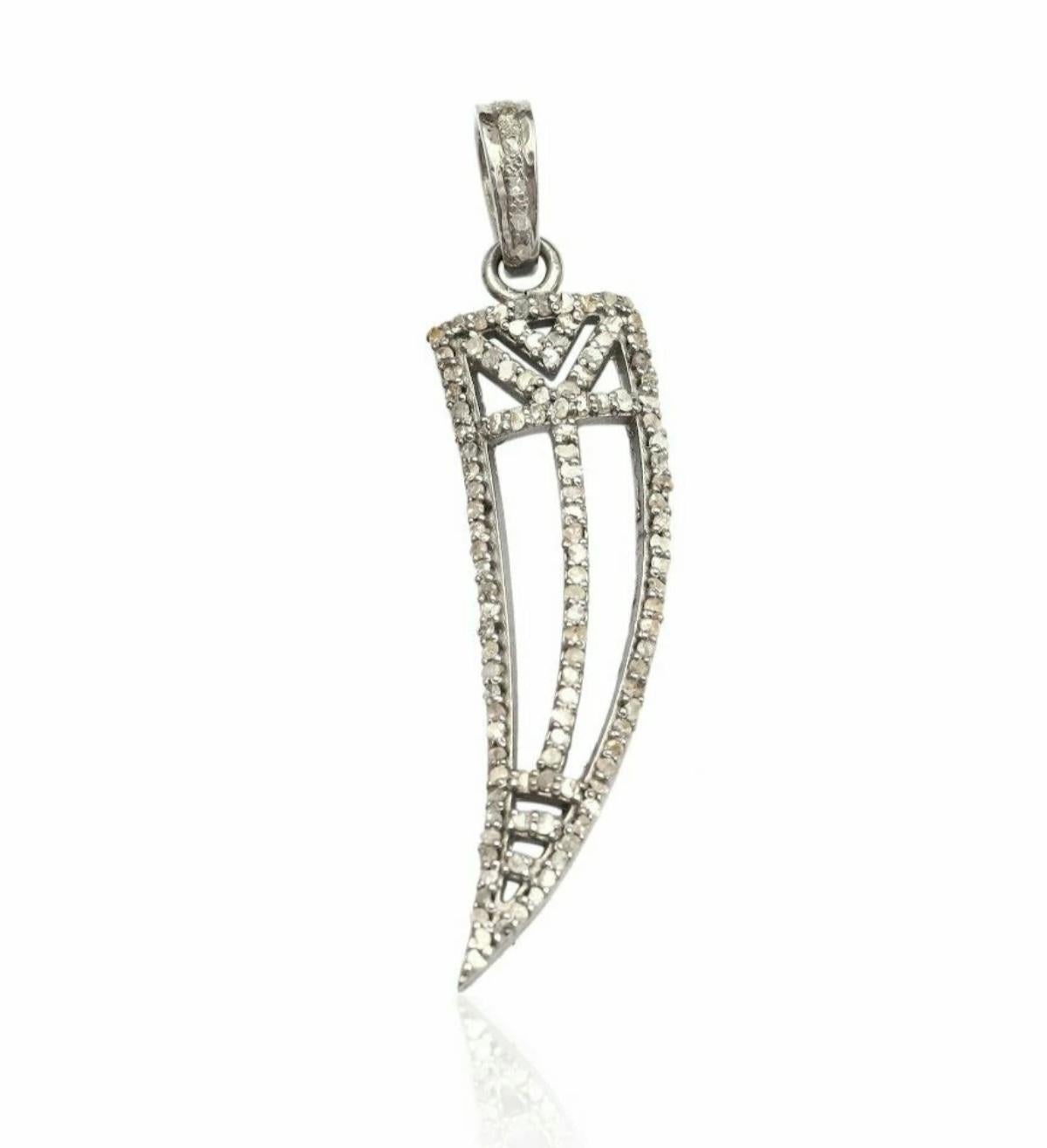 Saber Tooth Pendant 925 Silver Pave Diamond Tooth Pendant Graduation Gift Charm.

Métal de base
Argent sterling, 925 pièces pour 1000
Métal
Argenterie sterling
Forme de la pierre principale
Ronde
Forme du pendentif
Dent
Taille
12x44mm Approx.
Pierre