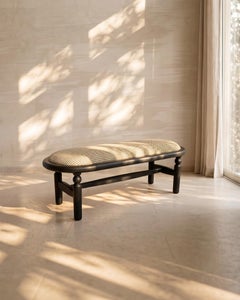 Sabi Bench – Sculptural Upholstered Bench in Solid Oak