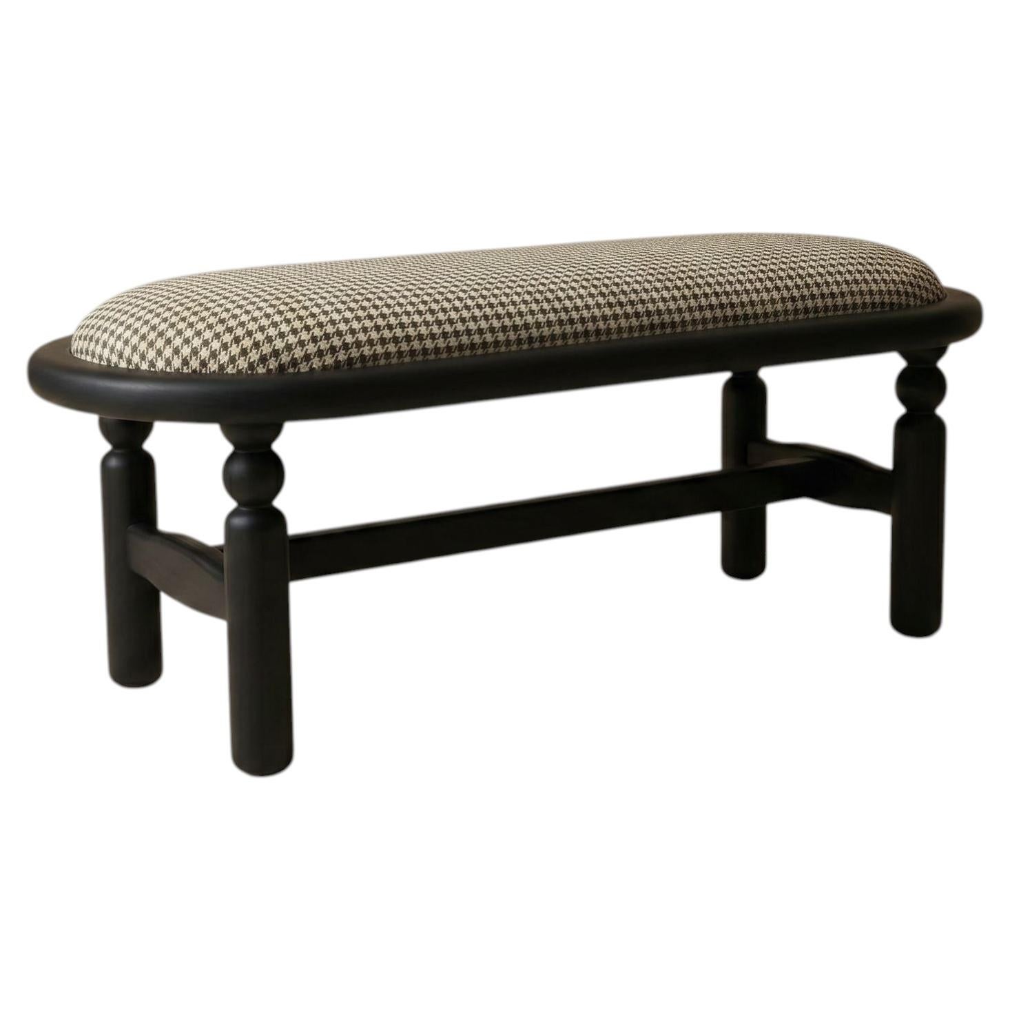 Sabi Bench – Sculptural Upholstered Bench in Solid Oak