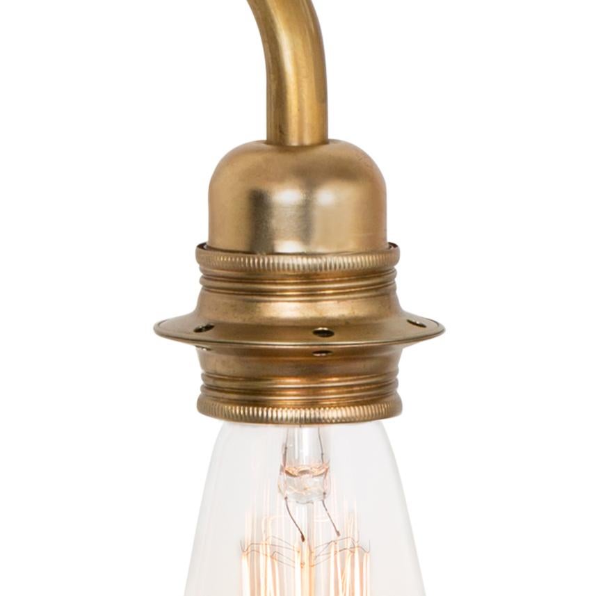 Scandinave moderne Lampe murale Sabina Grubbeson Edison en laiton par Konsthantverk en vente