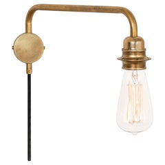Sabina Grubbeson Lámpara de pared de latón Edison by Konsthantverk