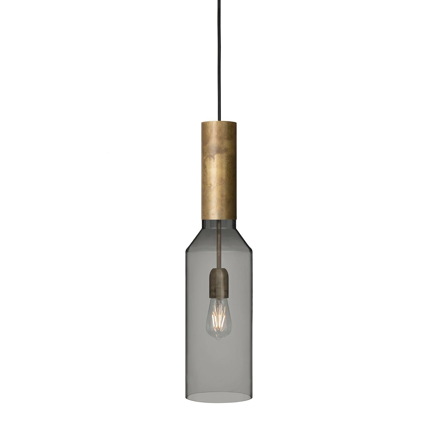 Sabina Grubbeson Fenomen Smal Rök - Lampada da soffitto in vetro fumé di Konsthantver In condizioni Nuovo in vendita a Barcelona, Barcelona