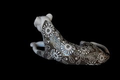 "Lioness - Osteospermum", unique, animal sculpture, ceramic, sgraffito technique