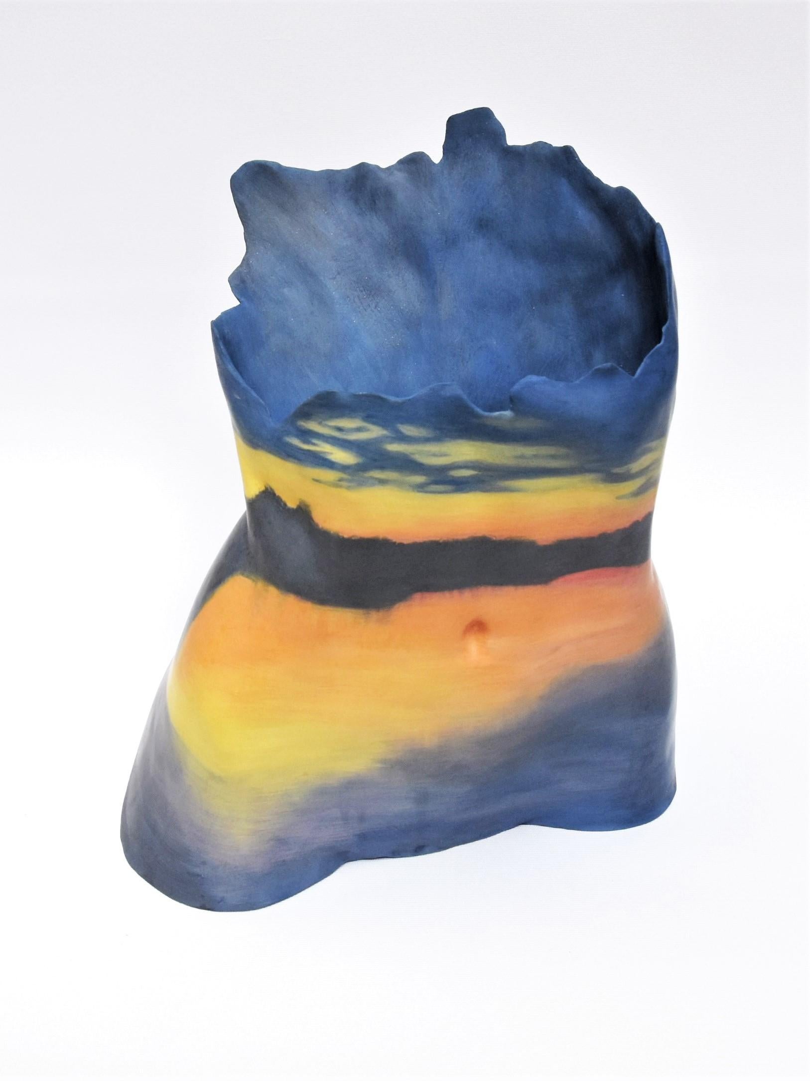 „Sunset Over The Lake“, einzigartige figurative Skulptur, Keramik, Gemälde, Landschaft (Zeitgenössisch), Sculpture, von Sabina Pelc