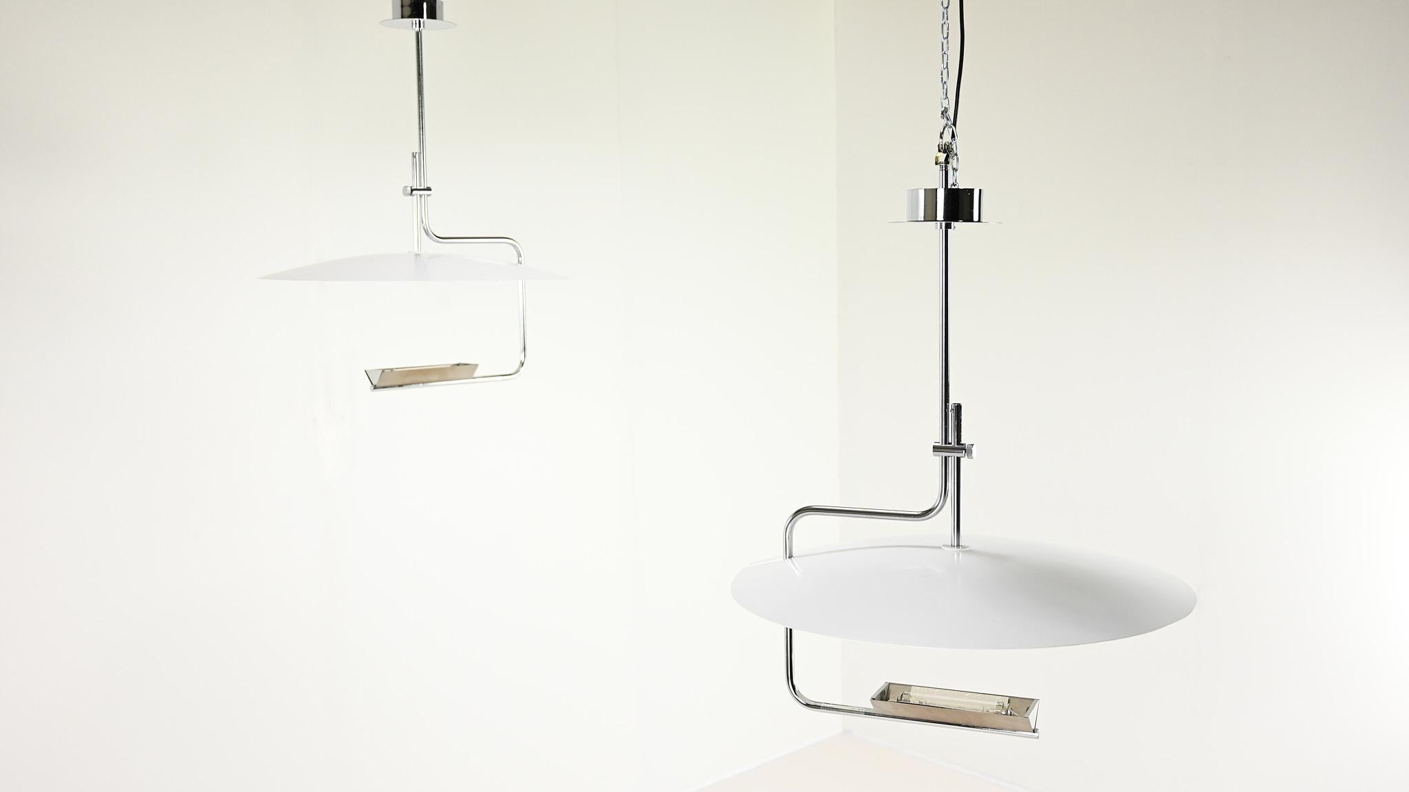 Plafón Sabine Charoy Modelo 20575 Verre Lumière Cromo Lacado Minimalista Posmoderno